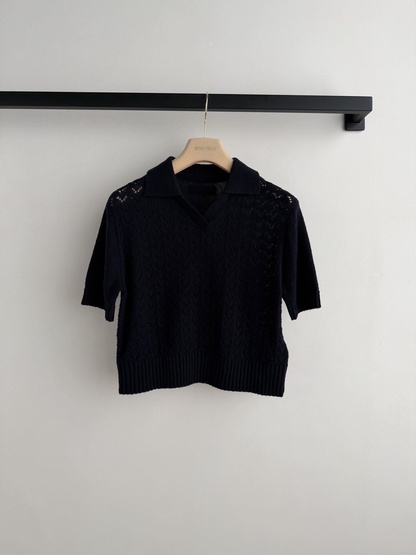 Miumi* 🆕26Ss早春新款 镂空翻领针织polo衫丨独家yb开发！高版出品！甄选细腻羊毛羊绒混纺面