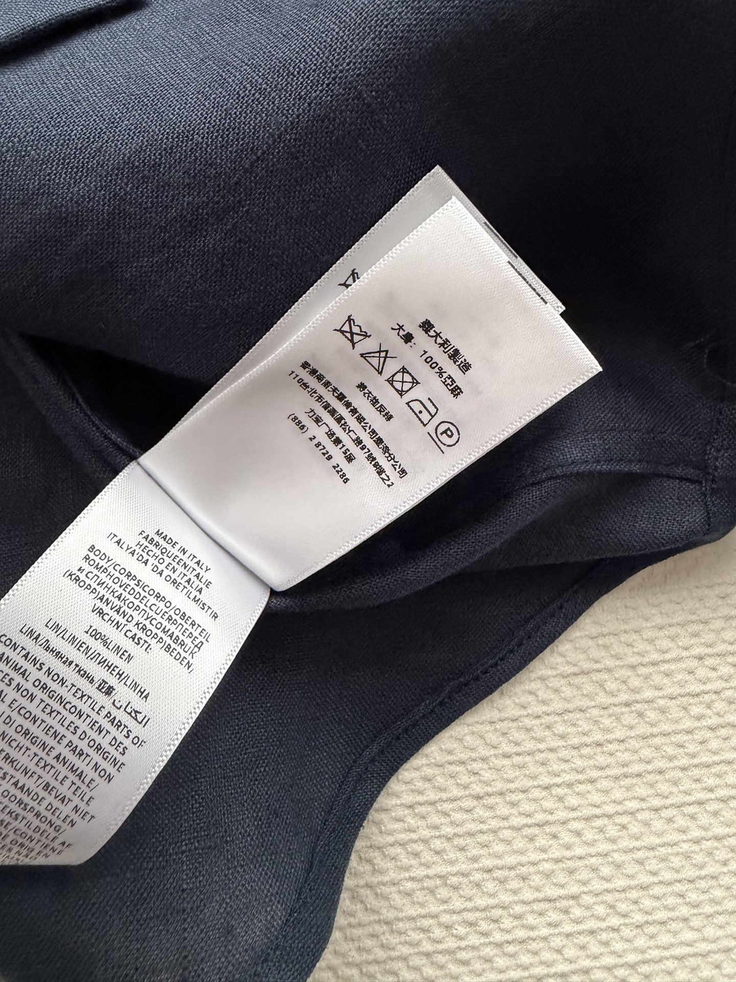 拉夫劳伦🆕亚麻衬衫，100%亚麻材质，透气舒适，春夏穿超合适！经典纽扣领+小马刺绣，品牌感满满✨。宽松版