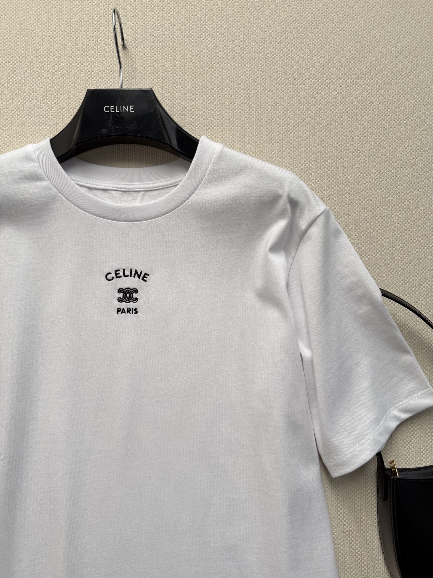Celin* 🆕26sS早春新款 凯旋门刺绣弹力短袖T恤丨⚠原版开发！高版出品！高弹纯棉面料，贴身不紧绷