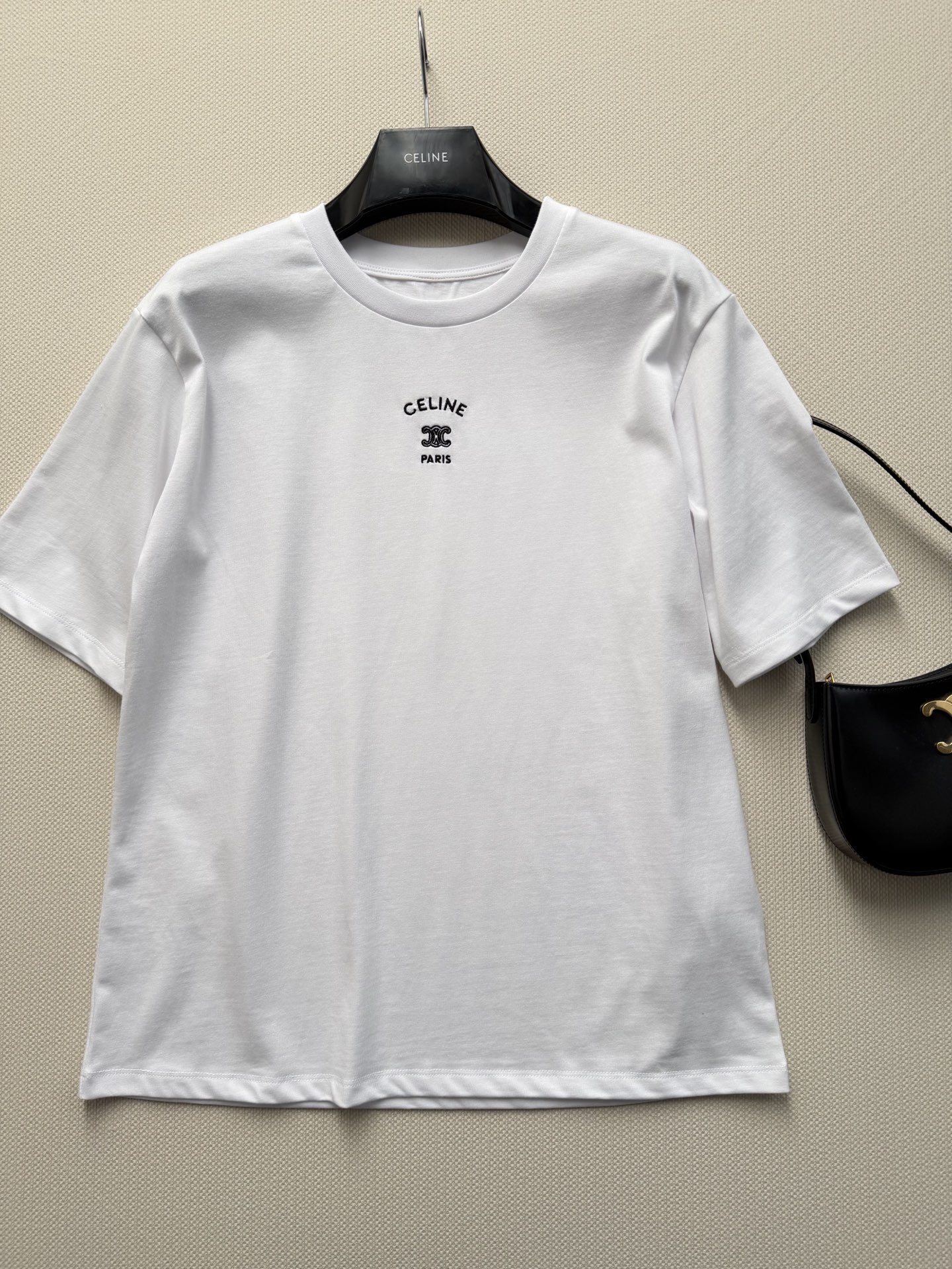 Celin* 🆕26sS早春新款 凯旋门刺绣弹力短袖T恤丨⚠原版开发！高版出品！高弹纯棉面料，贴身不紧绷