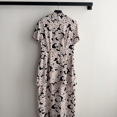 Valentin*🆕🌼26SS这款连衣裙👗黑白雏菊印花为亮点,轻薄透气面料,春夏穿超舒服!高腰松紧+抽绳 Valentin*🆕🌼26SS这款连衣裙👗黑白雏菊印花为亮点,轻薄透气面料,春夏穿超舒服!高腰松紧+抽绳