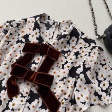 Valentin*🆕🌼26SS这款连衣裙👗黑白雏菊印花为亮点,轻薄透气面料,春夏穿超舒服!高腰松紧+抽绳 Valentin*🆕🌼26SS这款连衣裙👗黑白雏菊印花为亮点,轻薄透气面料,春夏穿超舒服!高腰松紧+抽绳