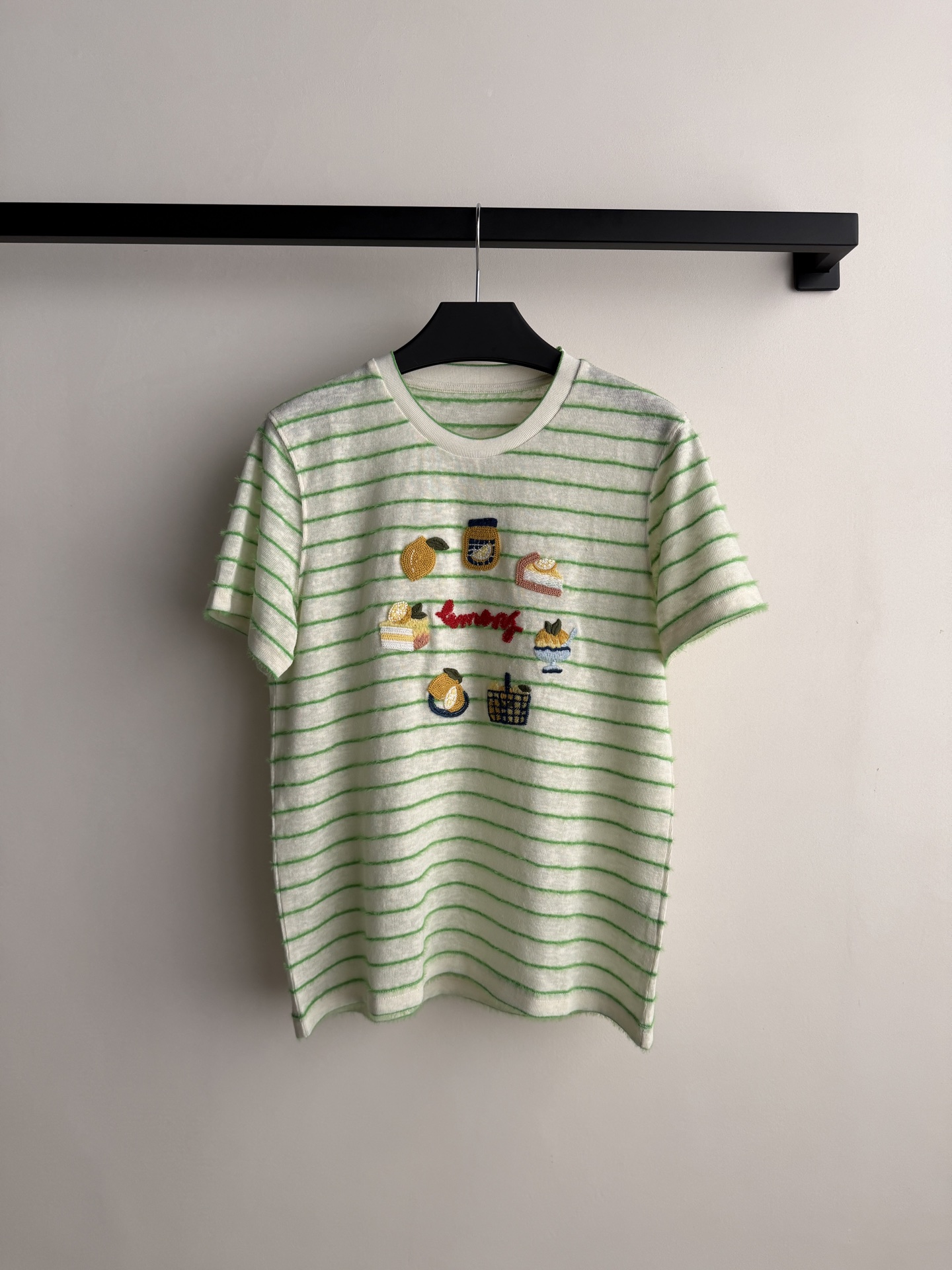 小众新款🆕条纹短袖T恤，ＳＭＬ.