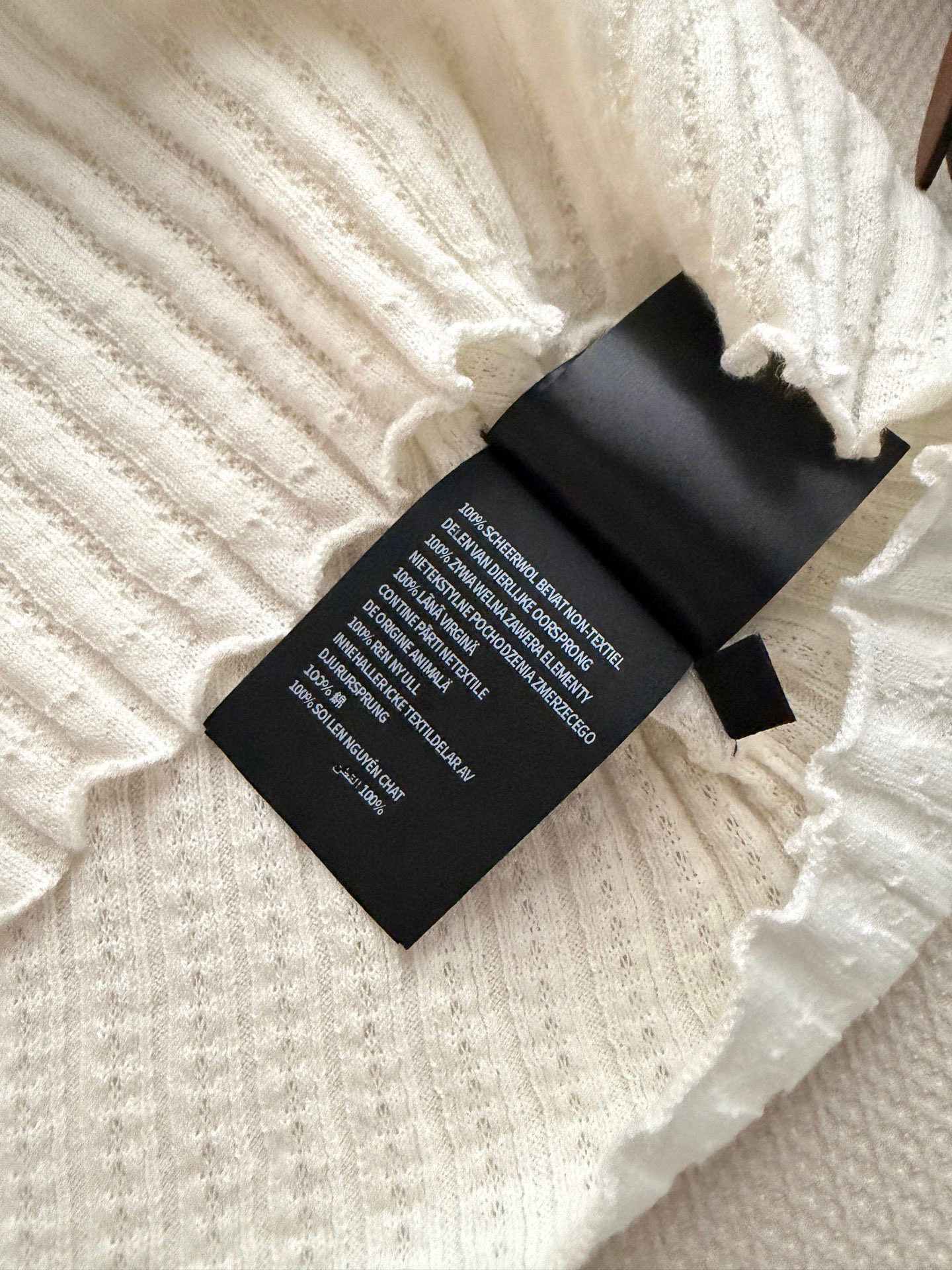 Miumi*🆕💚26ss春夏新款背心，针织面料弹性好，贴身穿着超舒适！花边大U领设计，锁骨线条直接拉满，