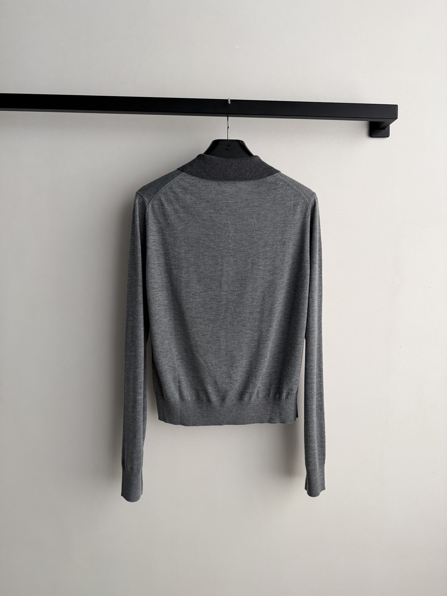 Celin*🆕2026早秋新款撞色Polo领针织衫 细腻羊毛混纺面料，软糯亲肤，上身轻盈无负担经典撞色P