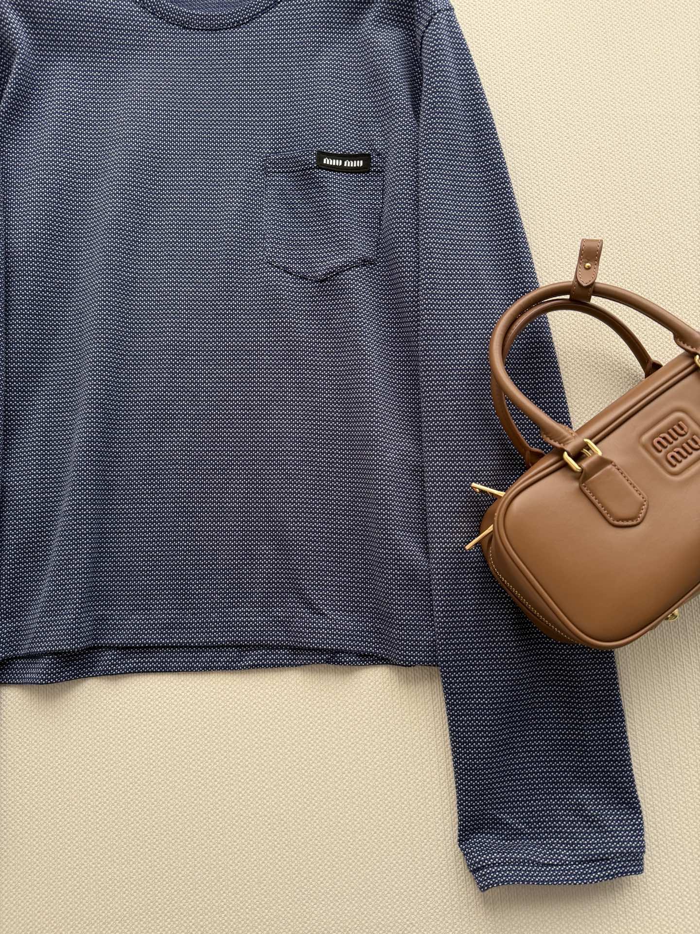 Miumi* 🆕26新款 定制提花纯棉面料 柔软舒适圆领落肩打底衫男女同款 和柜子同步更新 和首批vip