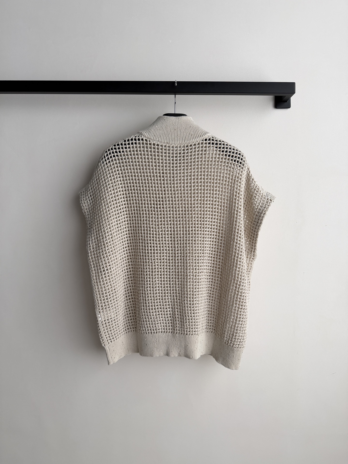 Brunello Cucinelli🆕bc春夏系列燕麦色网眼拉链针织衫，采用埃及长绒棉，5针工艺织造，质