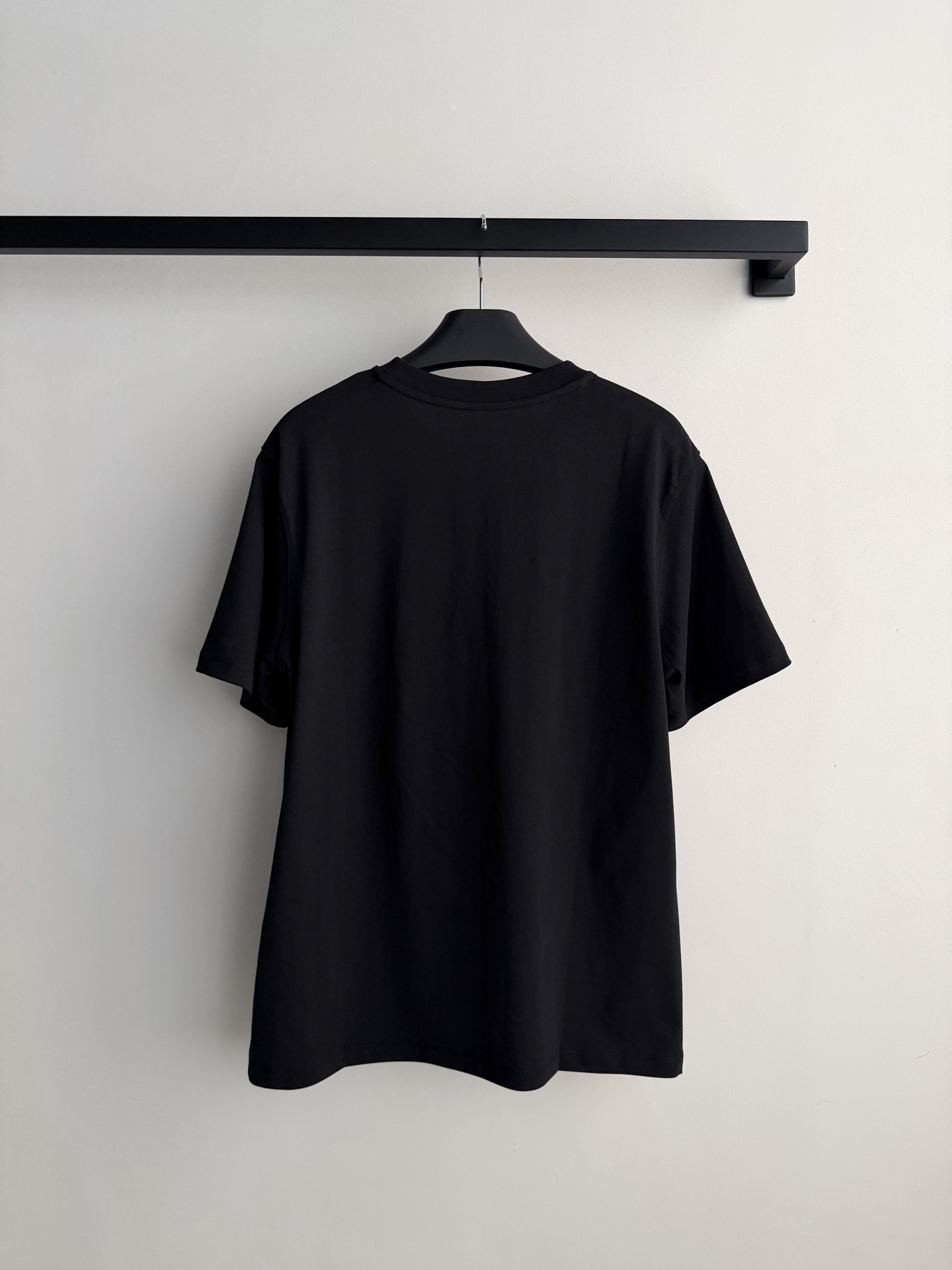 小众设计师品牌🆕休闲短袖T恤，日常chill穿搭～ＳＭＬ.