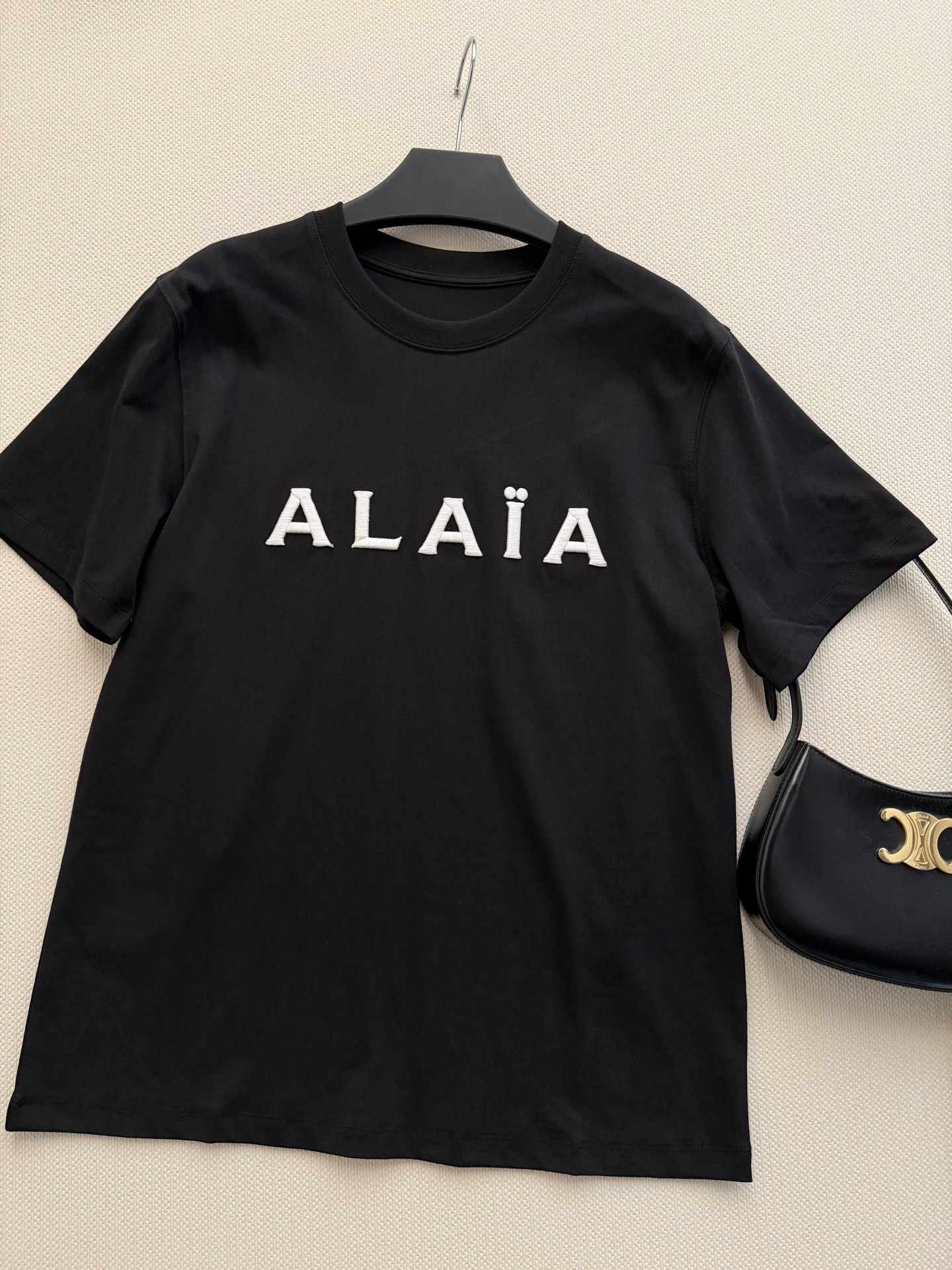 小众设计师品牌🆕休闲短袖T恤，日常chill穿搭～ＳＭＬ.