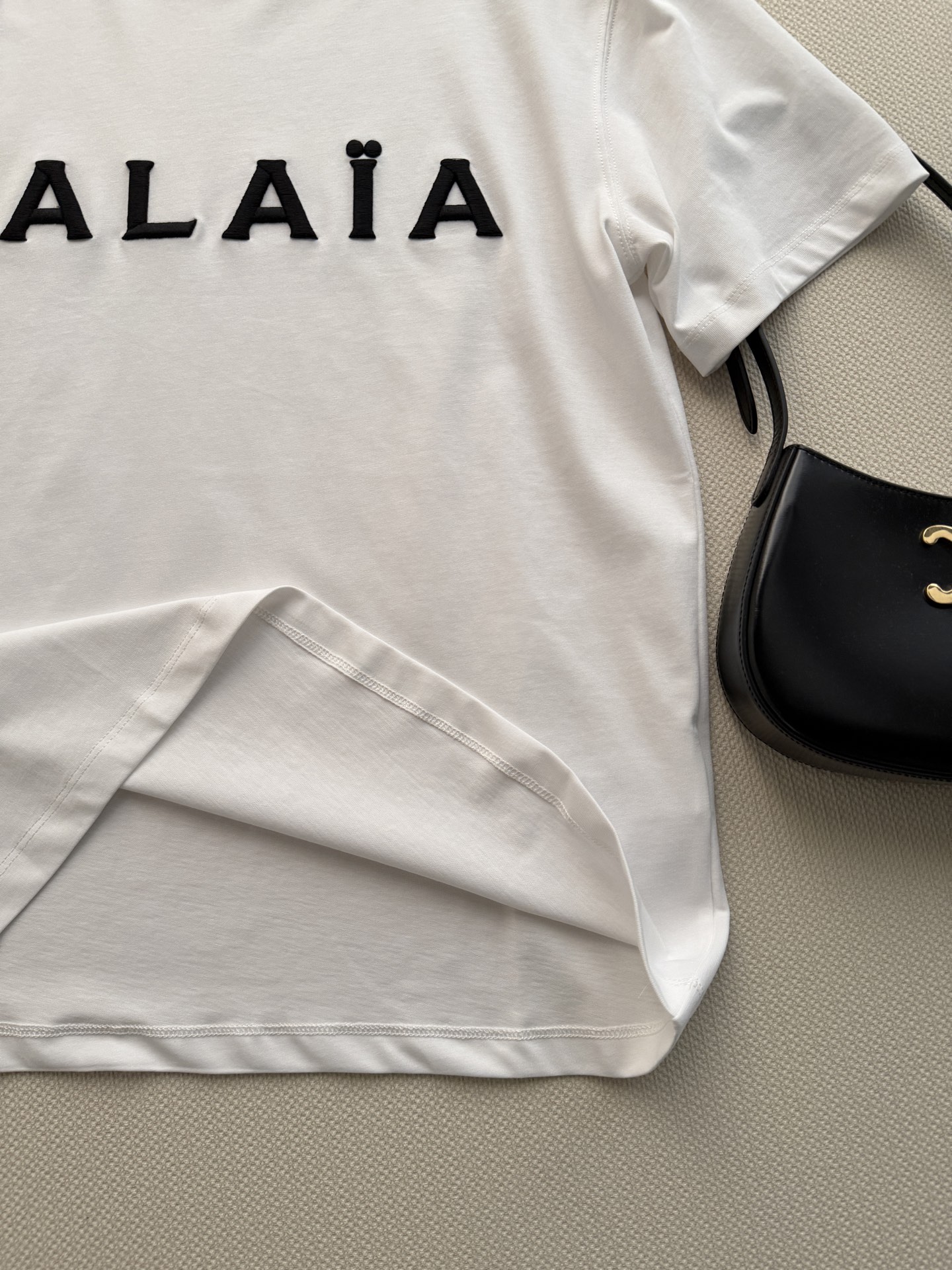 小众设计师品牌🆕休闲短袖T恤，日常chill穿搭～ＳＭＬ.