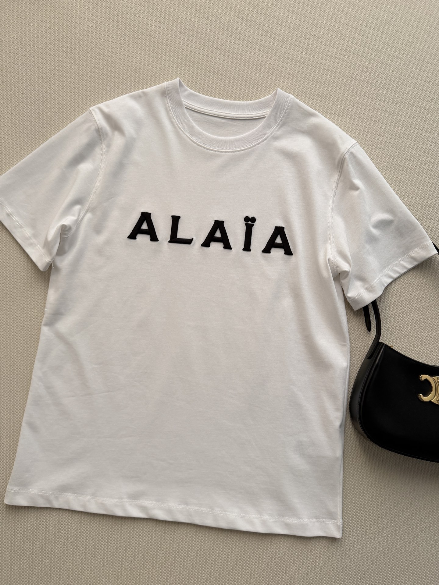 小众设计师品牌🆕休闲短袖T恤，日常chill穿搭～ＳＭＬ.