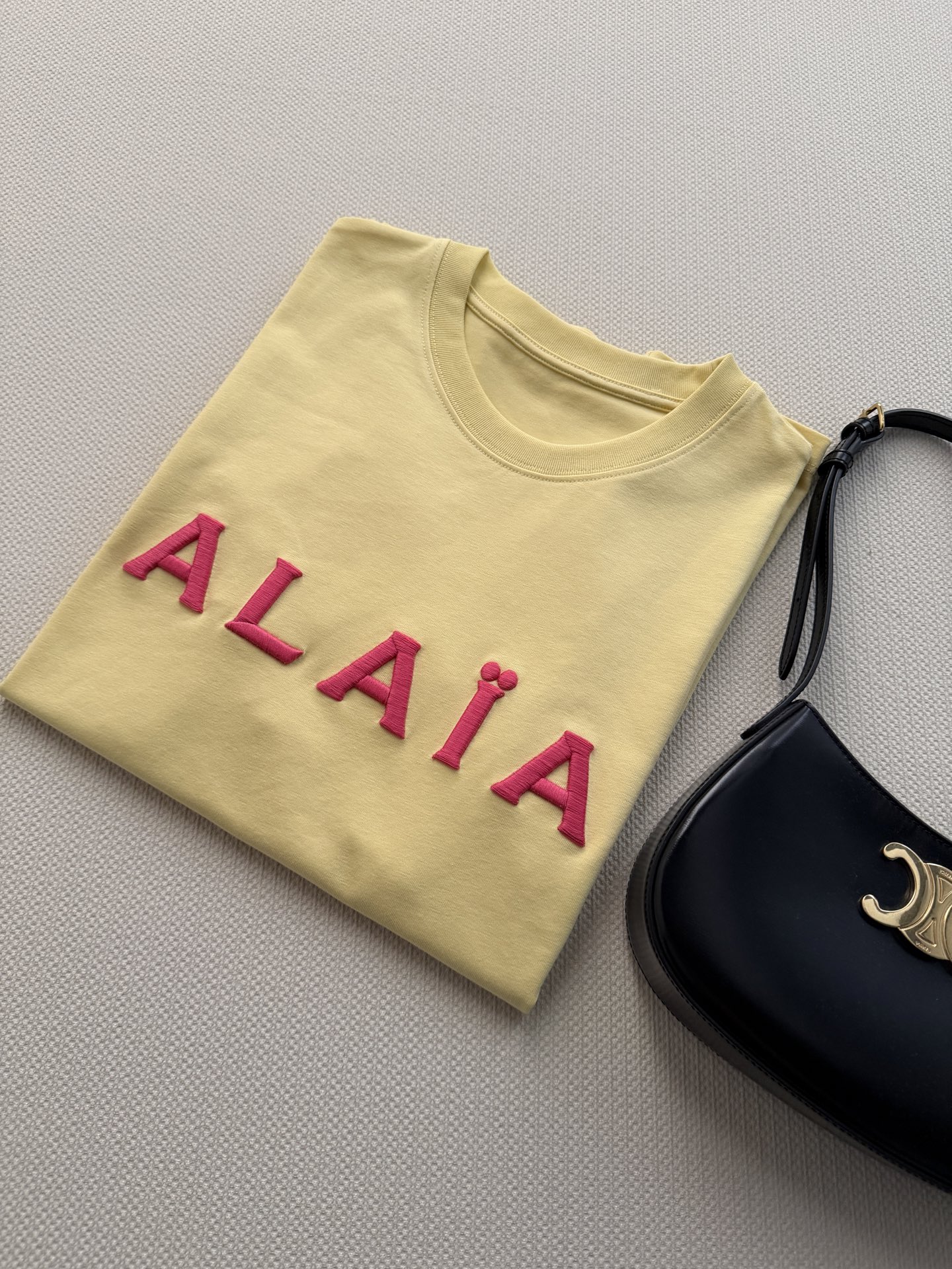 小众设计师品牌🆕休闲短袖T恤，日常chill穿搭～ＳＭＬ.