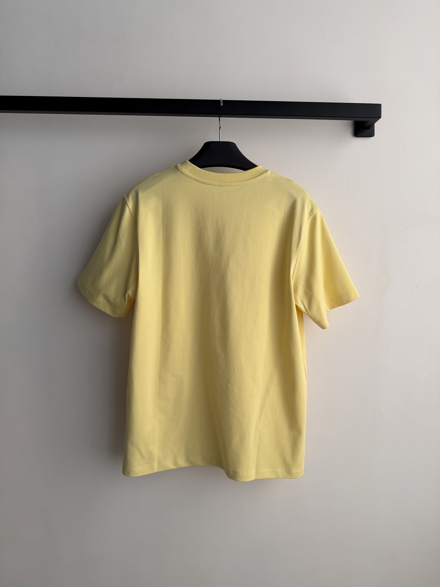 小众设计师品牌🆕休闲短袖T恤，日常chill穿搭～ＳＭＬ.