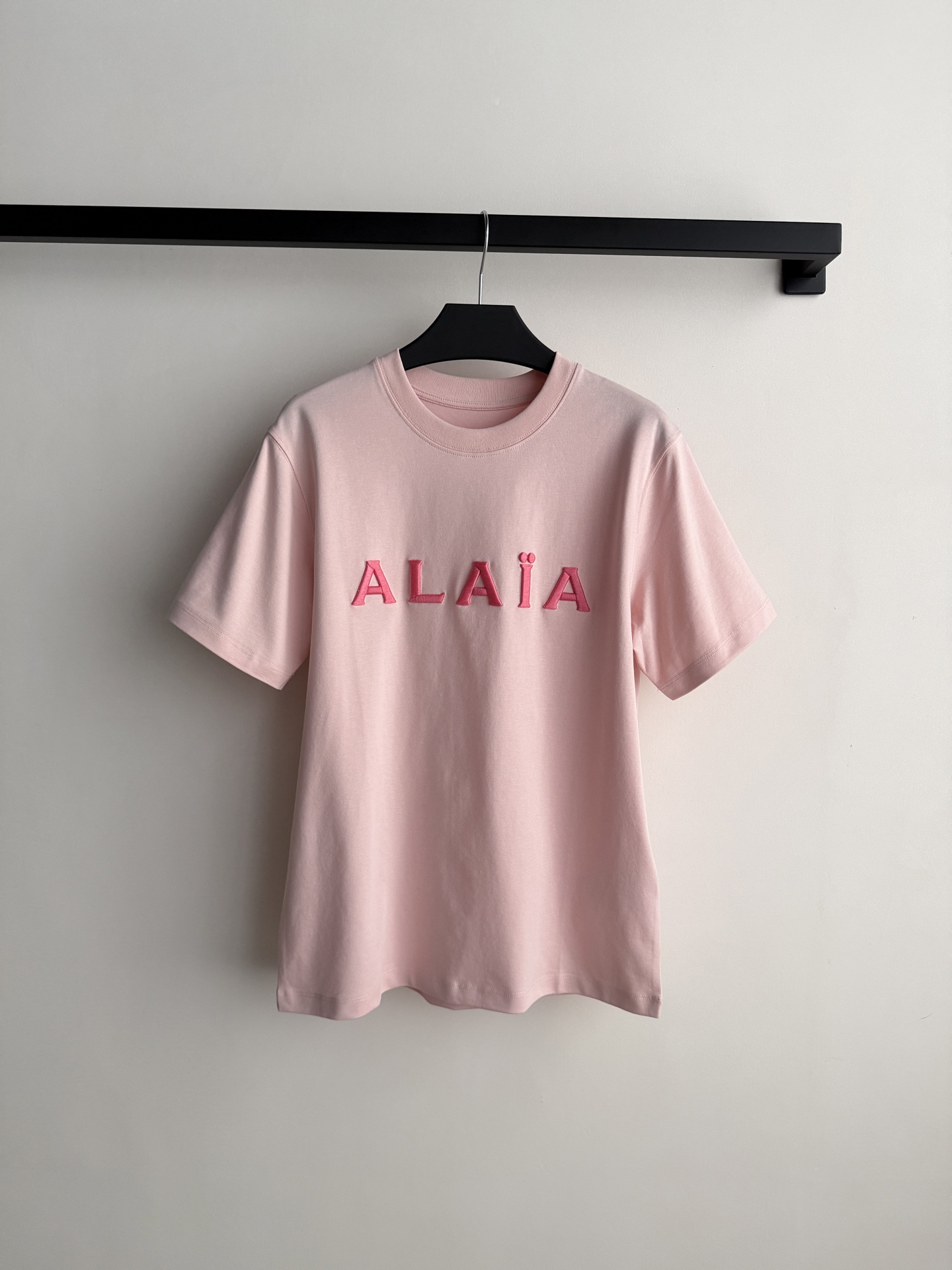 小众设计师品牌🆕休闲短袖T恤，日常chill穿搭～ＳＭＬ.