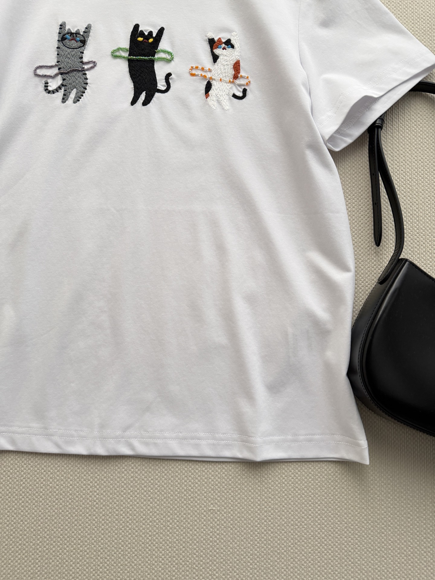 小众设计师品牌🆕超可爱的猫咪图案，玩呼啦圈的🐱ＳＭＬ.