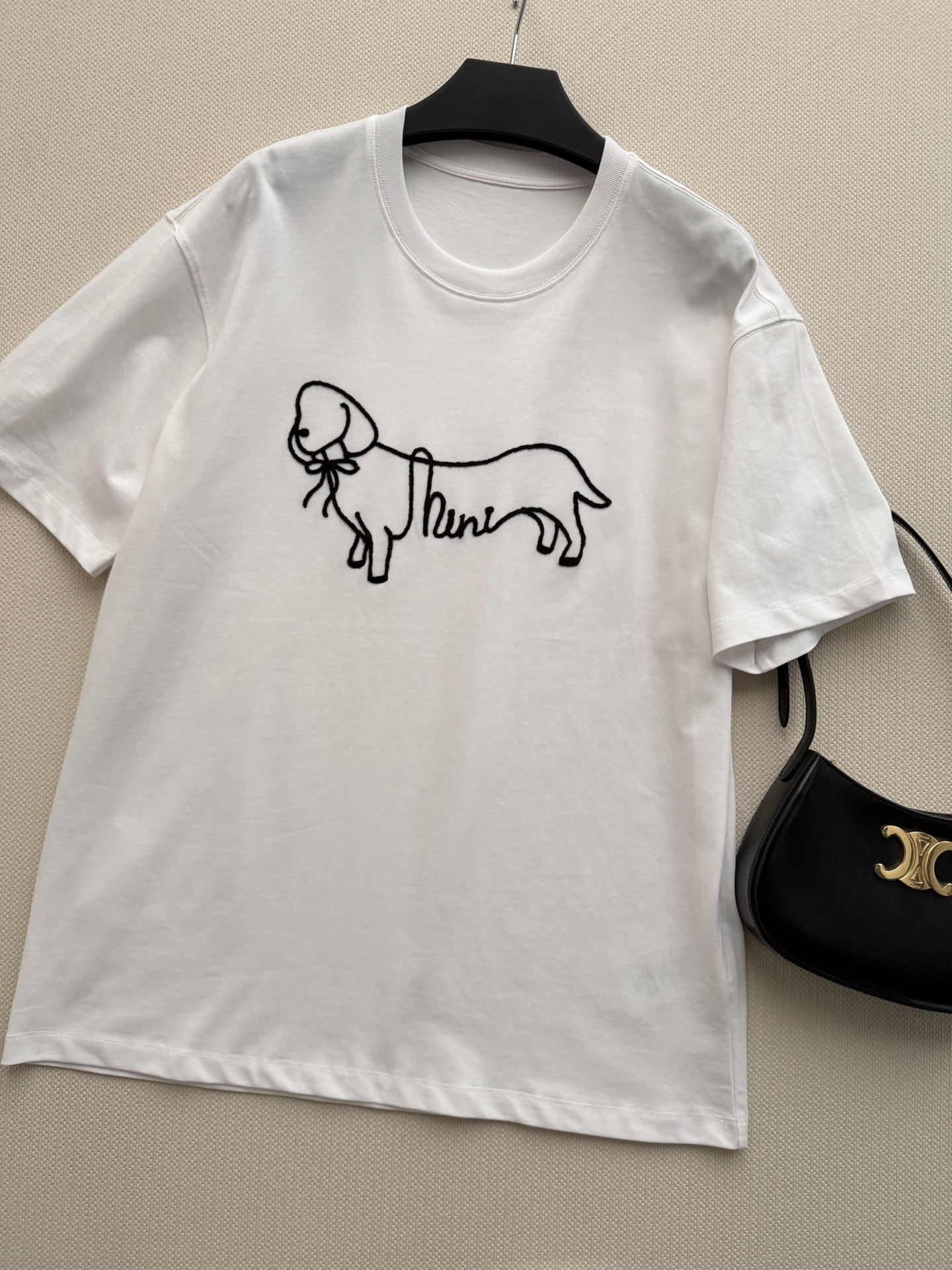 ThomBrown*🆕新款，腊肠狗短袖T恤，立体钩花设计ＳＭＬ.