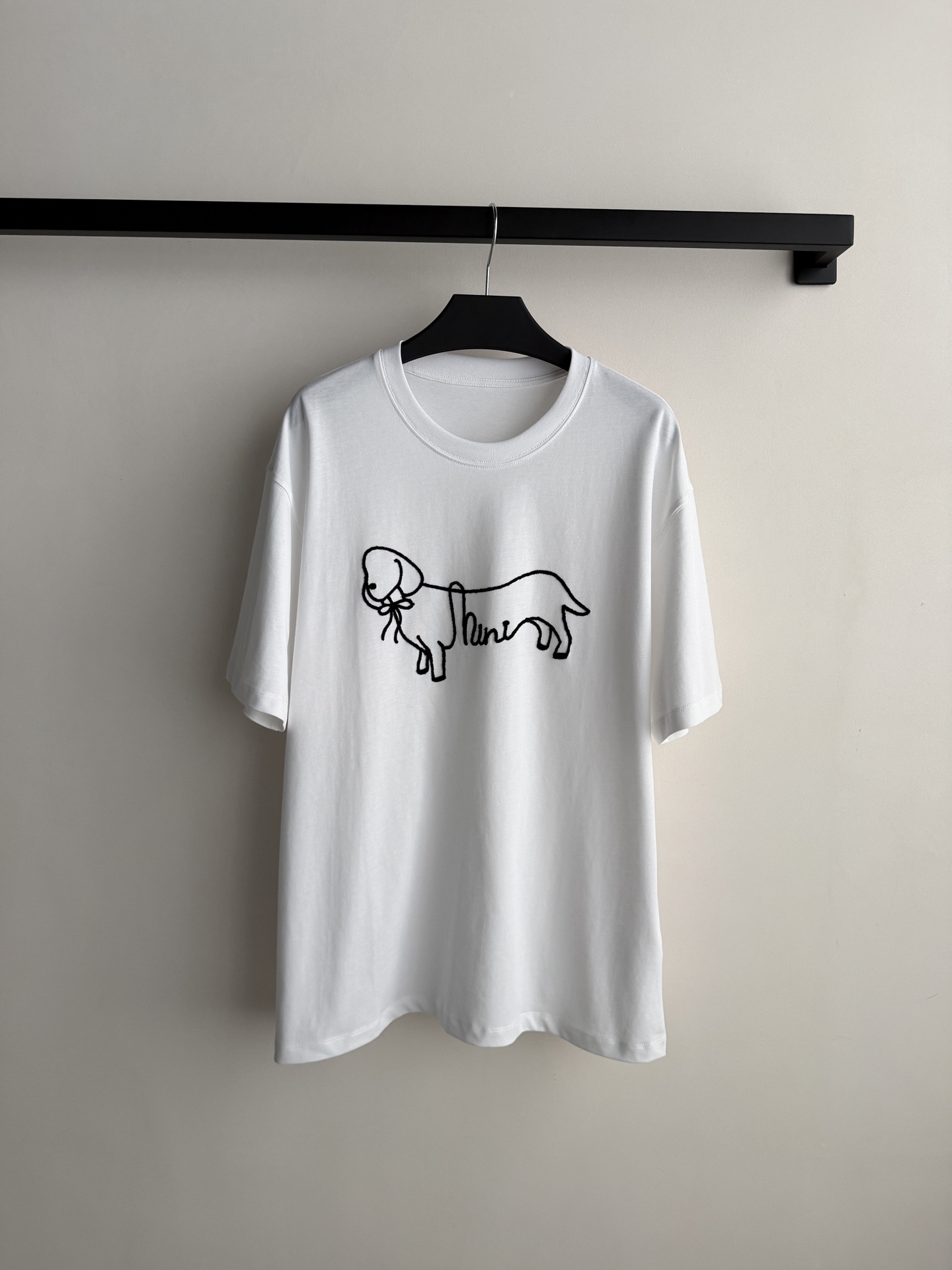 ThomBrown*🆕新款，腊肠狗短袖T恤，立体钩花设计ＳＭＬ.