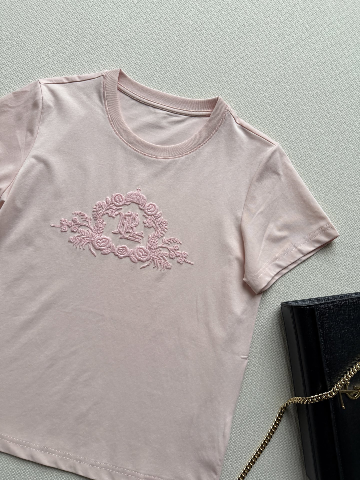 拉夫劳伦🆕新款，刺绣花卉图案短袖T恤ＳＭＬ.