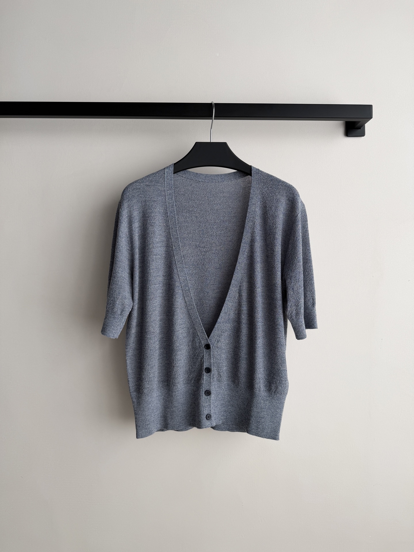 LoroPiana🆕26新品采用原版一比一订纺纱线，72支精纺高支，超细的高档羊毛纱线，属于是非常特殊的