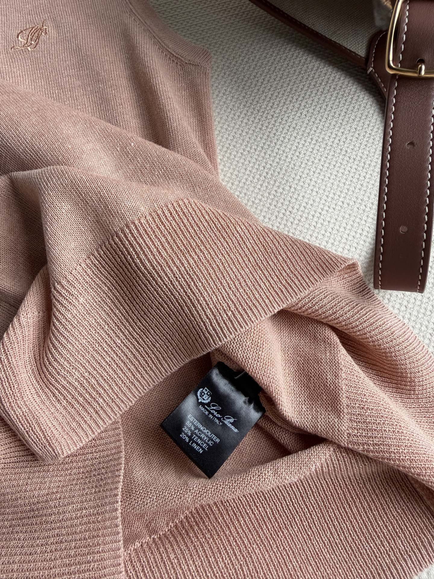 LoroPiana🆕新款，针织背心2⃣️色ＳＭＬ.