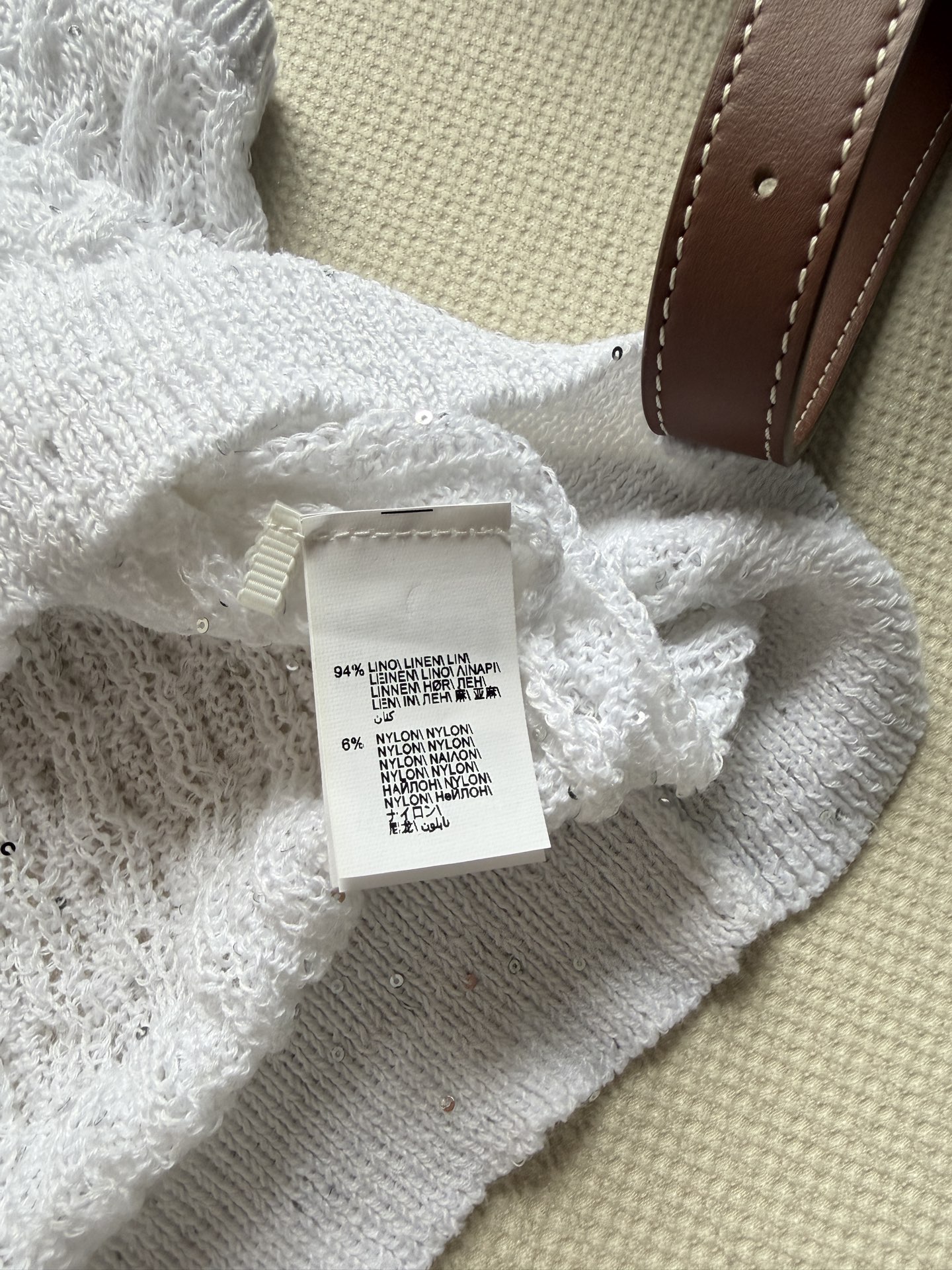 Brunello Cucinelli 🆕94%亚麻+6%尼龙混纺面料，天然亚麻自带干爽透气属性，夏天穿不