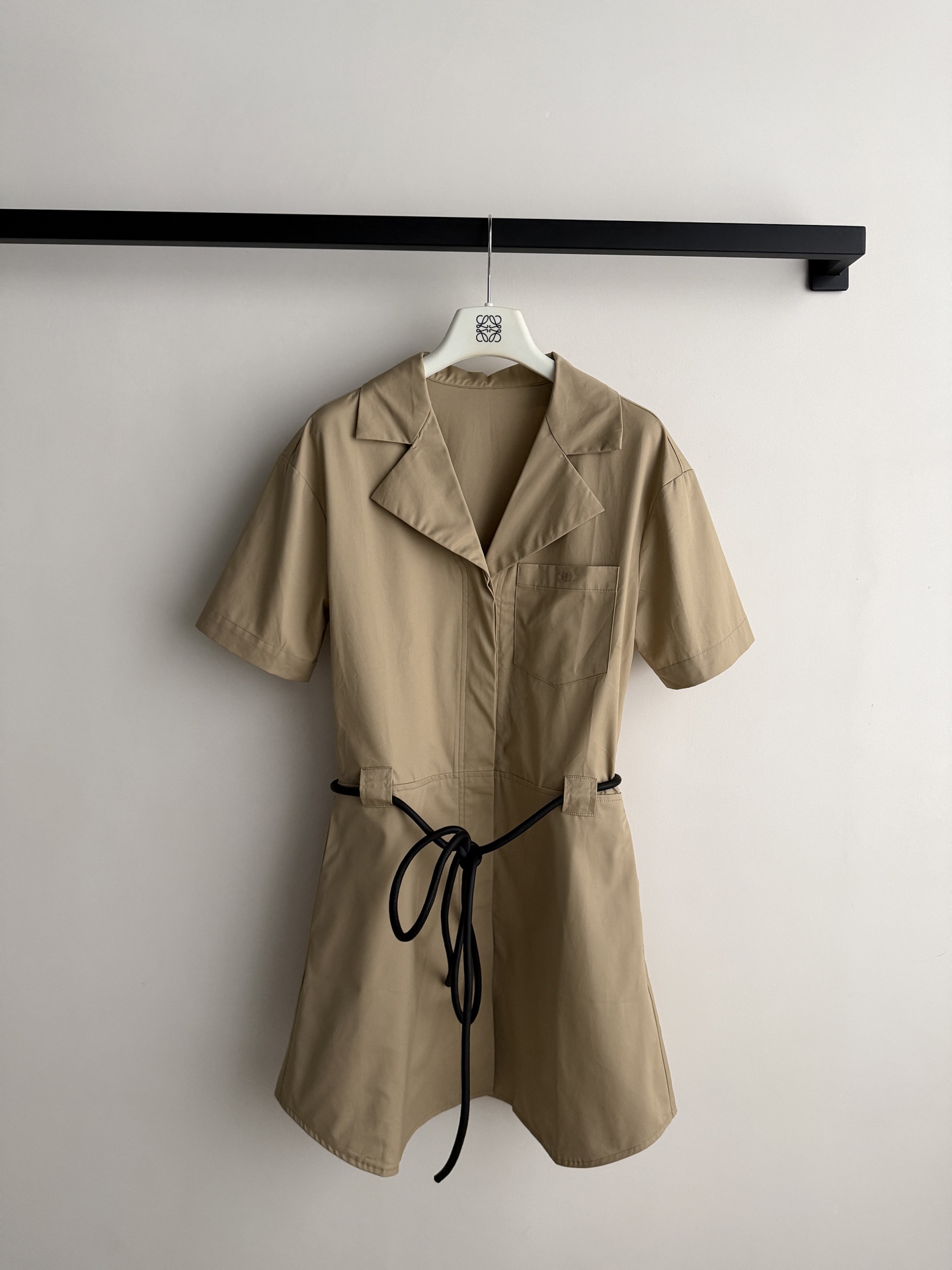 CELIN*🆕26SS新品🧃沉迷于风衣裙的季节🍂夏天踱步而至~用这件氛围感连衣裙开启热情夏日❤️将风衣的