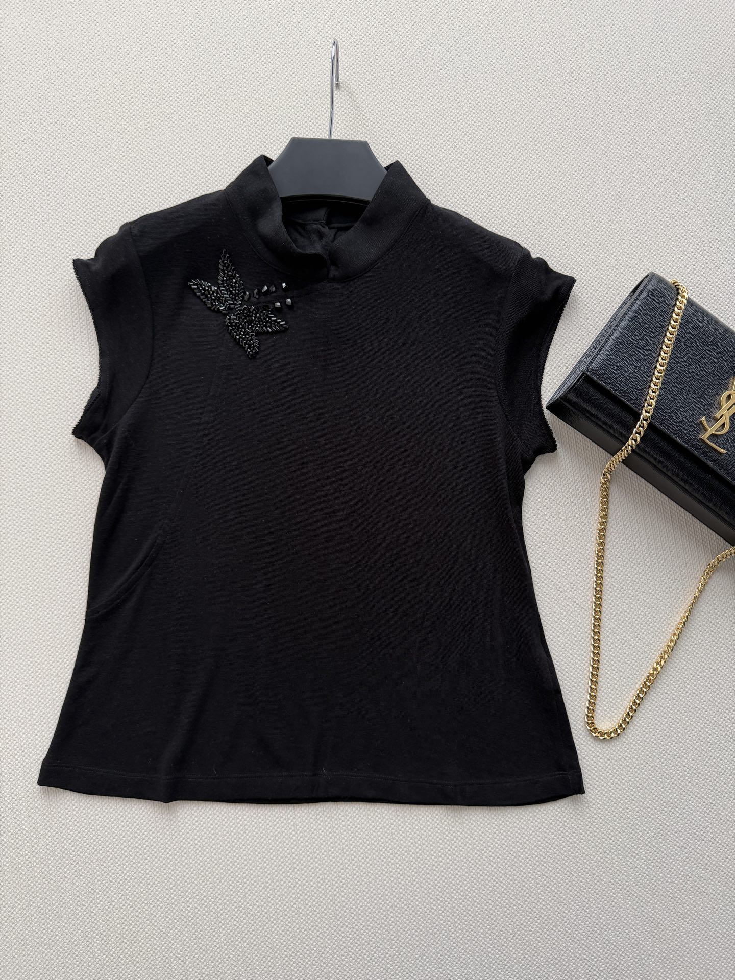 小众新款🆕国风美短袖，天丝面料超舒服哦2⃣️色ＳＭＬ.