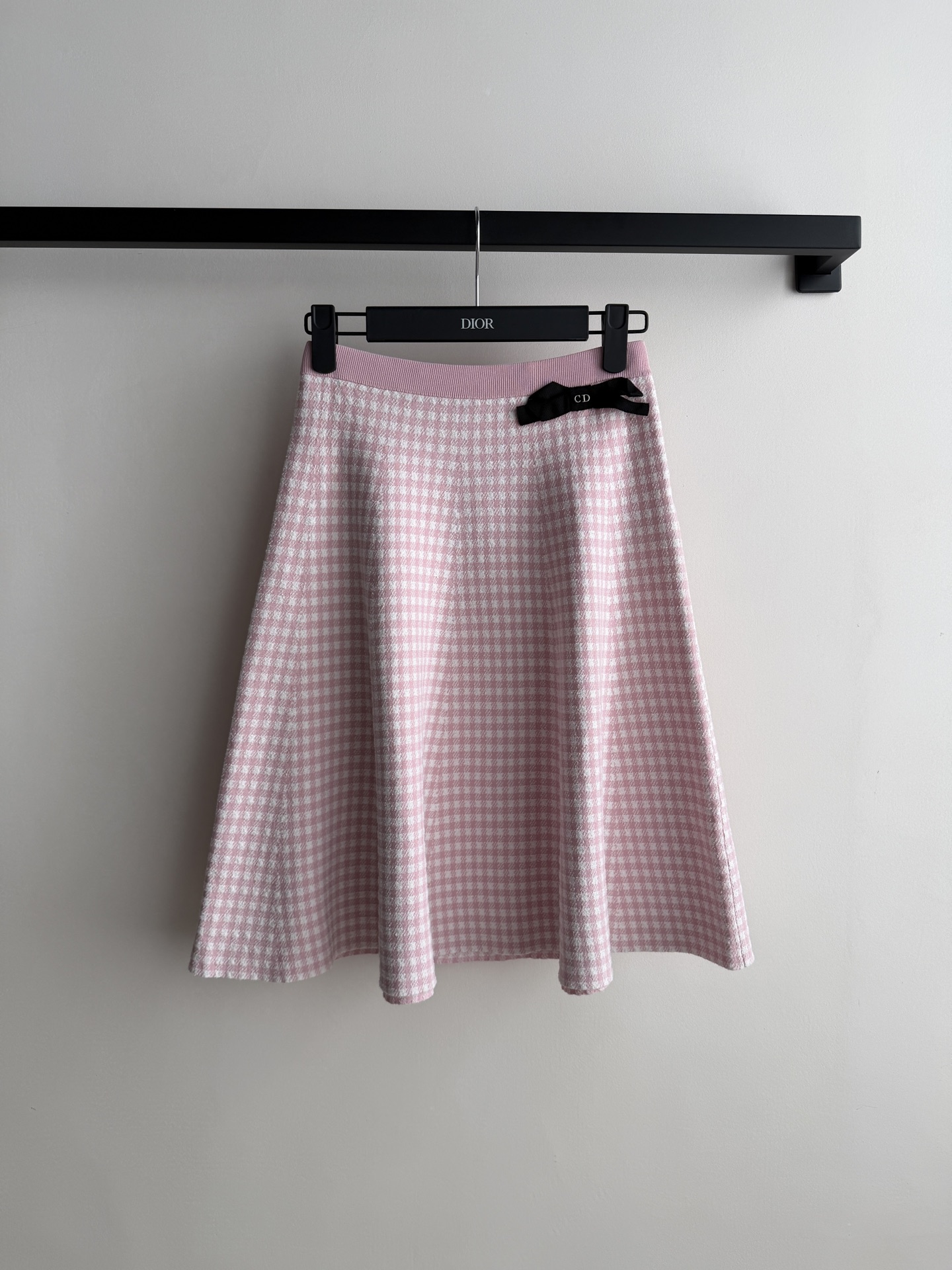 𝐃𝐢𝐨*🆕26new🪄樱花粉蝴蝶结千鸟格半裙🌸🎀〰️以复古格纹元素为主调，打造出兼具时尚感与复古氛围的穿