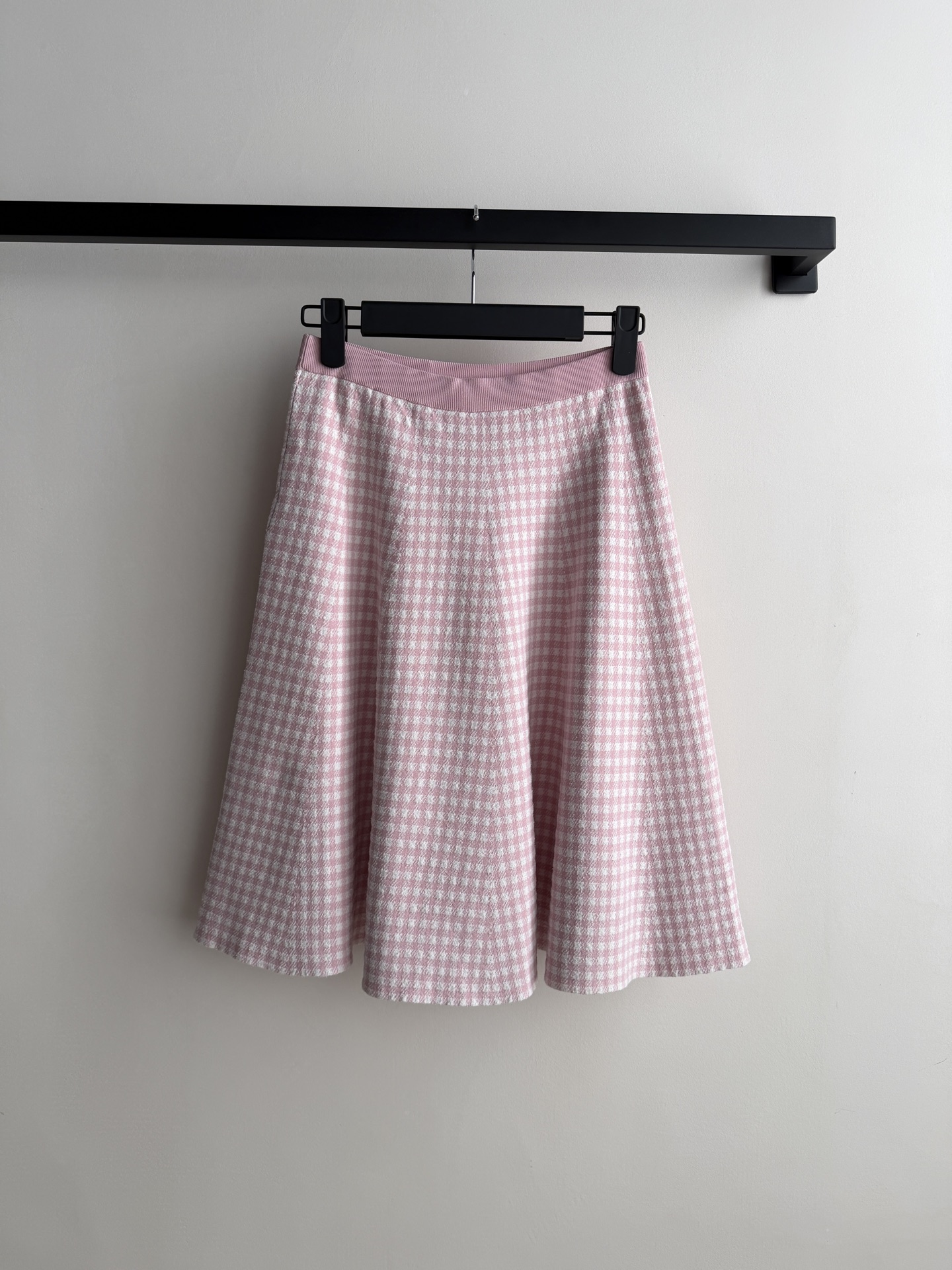𝐃𝐢𝐨*🆕26new🪄樱花粉蝴蝶结千鸟格半裙🌸🎀〰️以复古格纹元素为主调，打造出兼具时尚感与复古氛围的穿