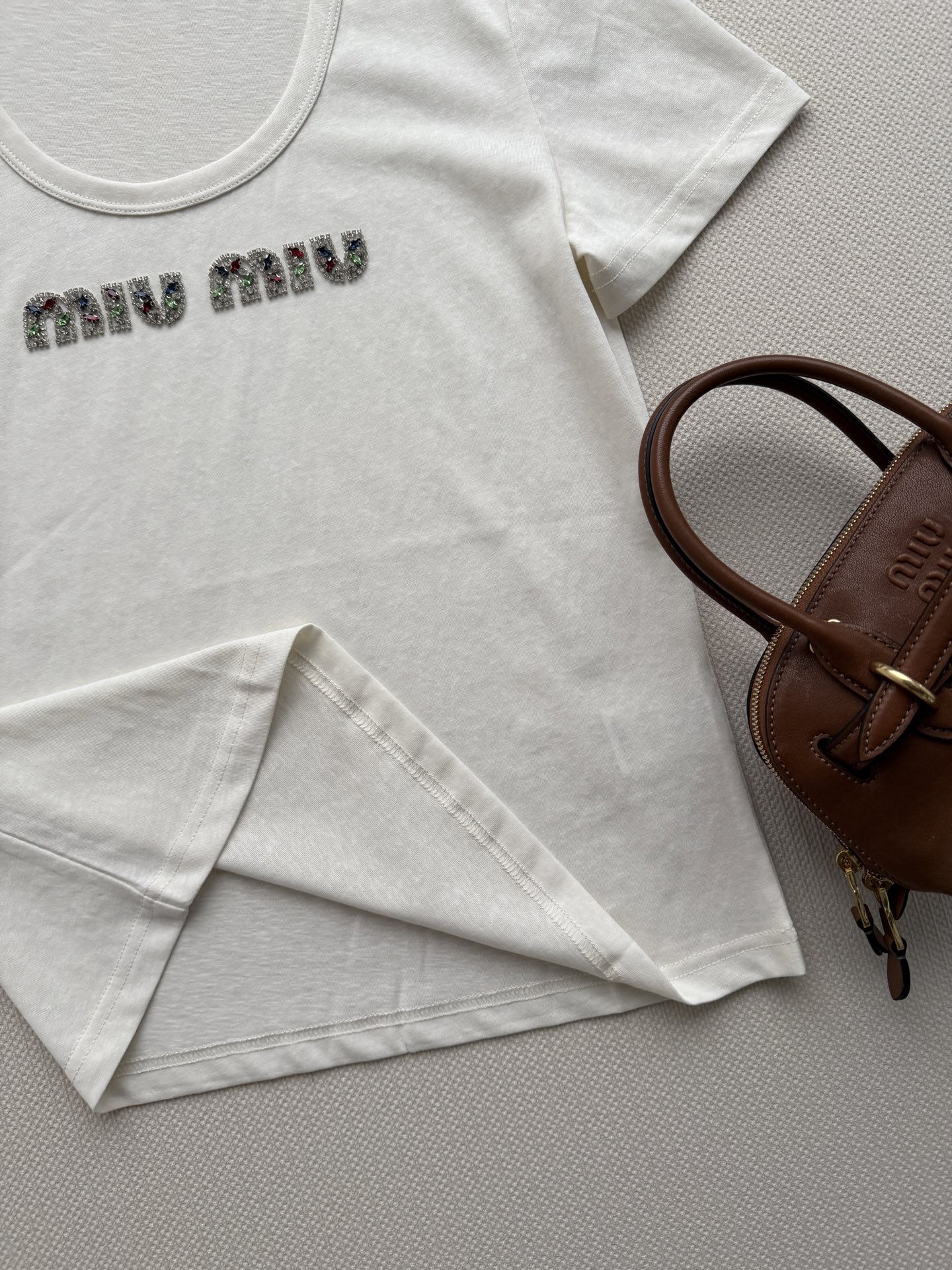 miumi*🆕新款，彩钻短袖T恤ＳＭＬ.