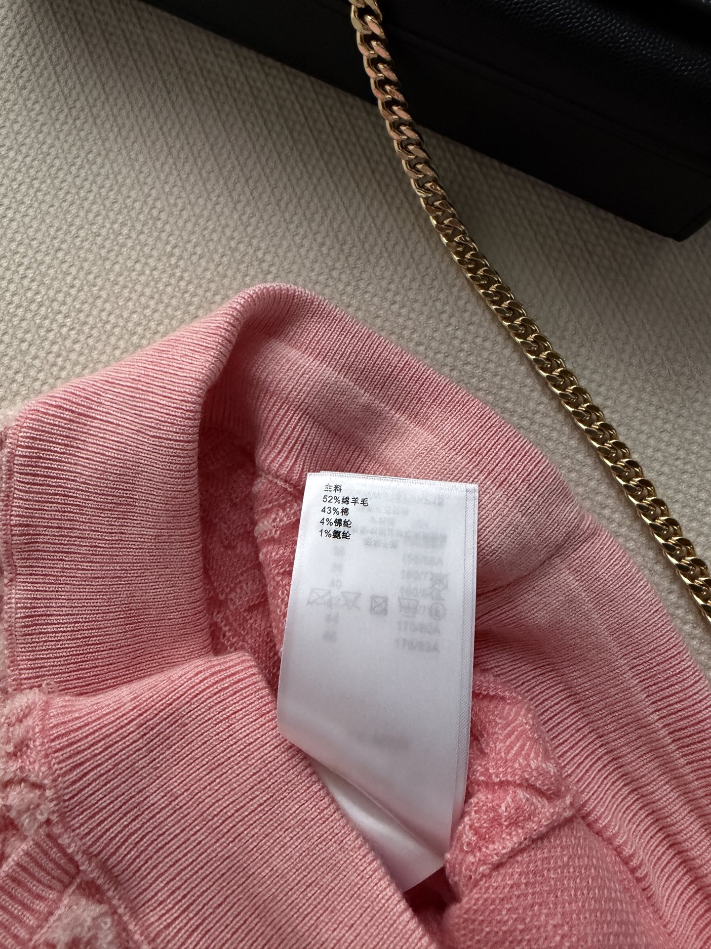 LouisVuitto*🆕2026春夏粉色老花针织短裤，经典Monogram老花搭配粉色，温柔又时髦✨。