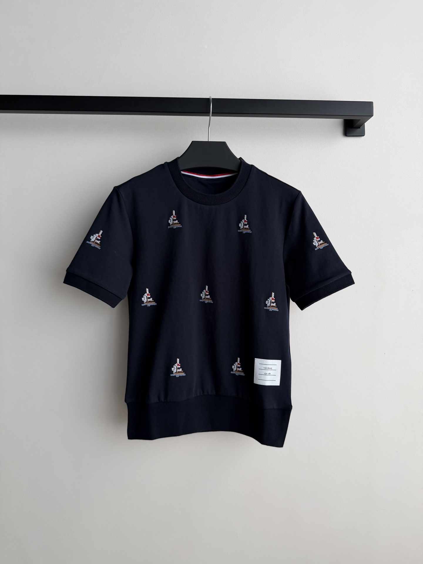 𝗧𝗵𝗼𝗺 𝗕𝗿𝗼𝘄𝗻* 🆕TB棉质MILANO 帆船罗纹T恤帆船刺绣，复古又时髦！复古又高级，美式学院风