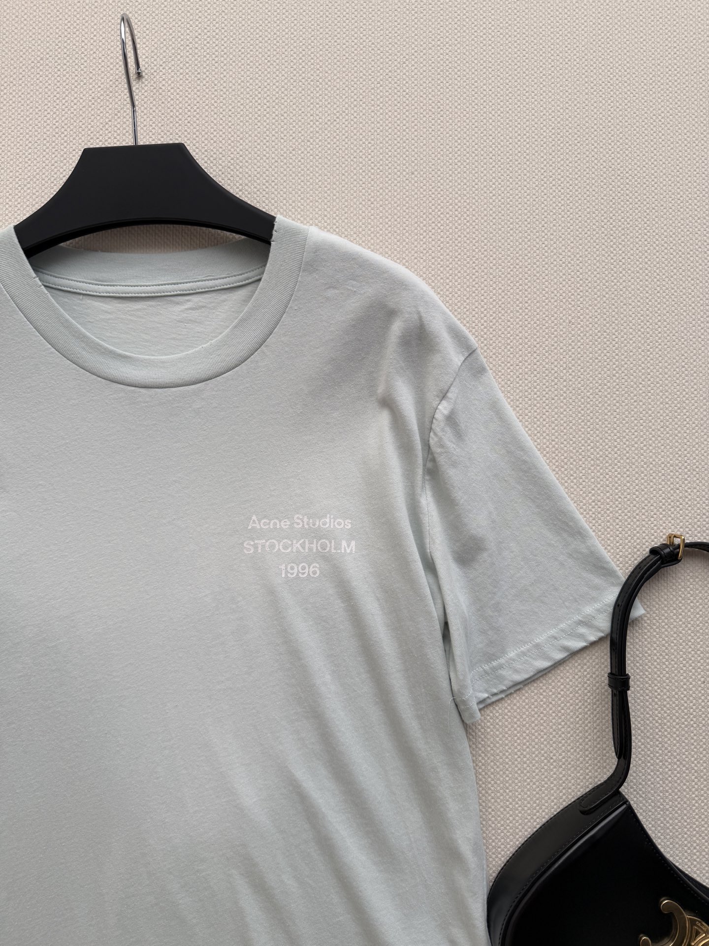 Acne Studio*26早秋新品1996系列薄荷绿 短袖T恤，85%棉+15%麻混纺，亲肤透气，带自然水洗肌理感。正