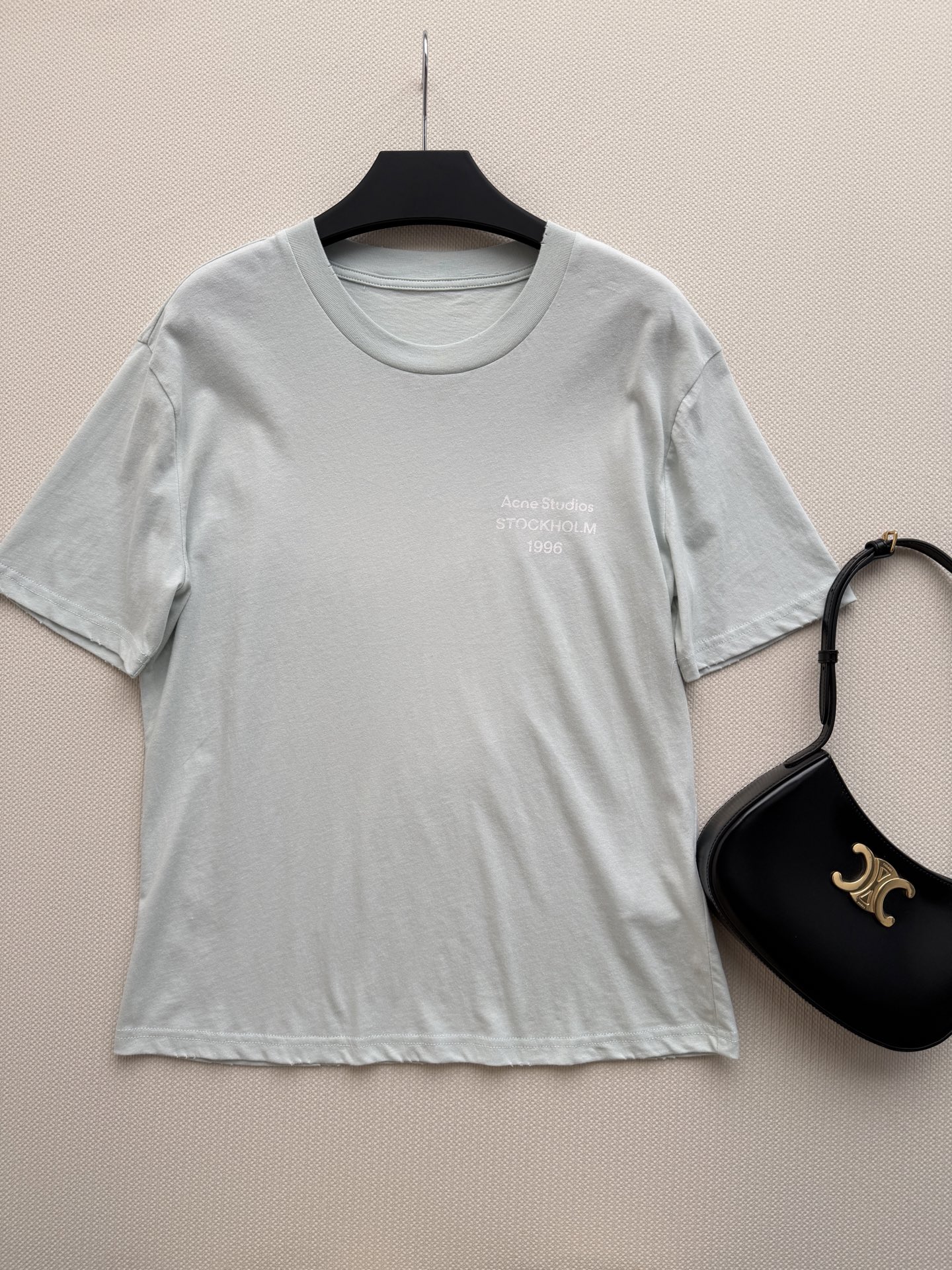 Acne Studio*26早秋新品1996系列薄荷绿 短袖T恤，85%棉+15%麻混纺，亲肤透气，带自然水洗肌理感。正