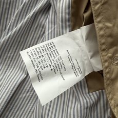 𝗔𝗰𝗻𝗲 𝗦𝘁𝘂𝗱𝗶𝗼🆕26new🪄翻领收腰短款风衣🧥双排扣开合扣版型,下摆微弹松紧设计对身材包容度非常友好~短款阔版显 𝗔𝗰𝗻𝗲 𝗦𝘁𝘂𝗱𝗶𝗼🆕26new🪄翻领收腰短款风衣🧥双排扣开合扣版型,下摆微弹松紧设计对身材包容度非常友好~短款阔版显