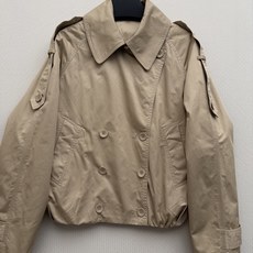 𝗔𝗰𝗻𝗲 𝗦𝘁𝘂𝗱𝗶𝗼🆕26new🪄翻领收腰短款风衣🧥双排扣开合扣版型,下摆微弹松紧设计对身材包容度非常友好~短款阔版显 𝗔𝗰𝗻𝗲 𝗦𝘁𝘂𝗱𝗶𝗼🆕26new🪄翻领收腰短款风衣🧥双排扣开合扣版型,下摆微弹松紧设计对身材包容度非常友好~短款阔版显