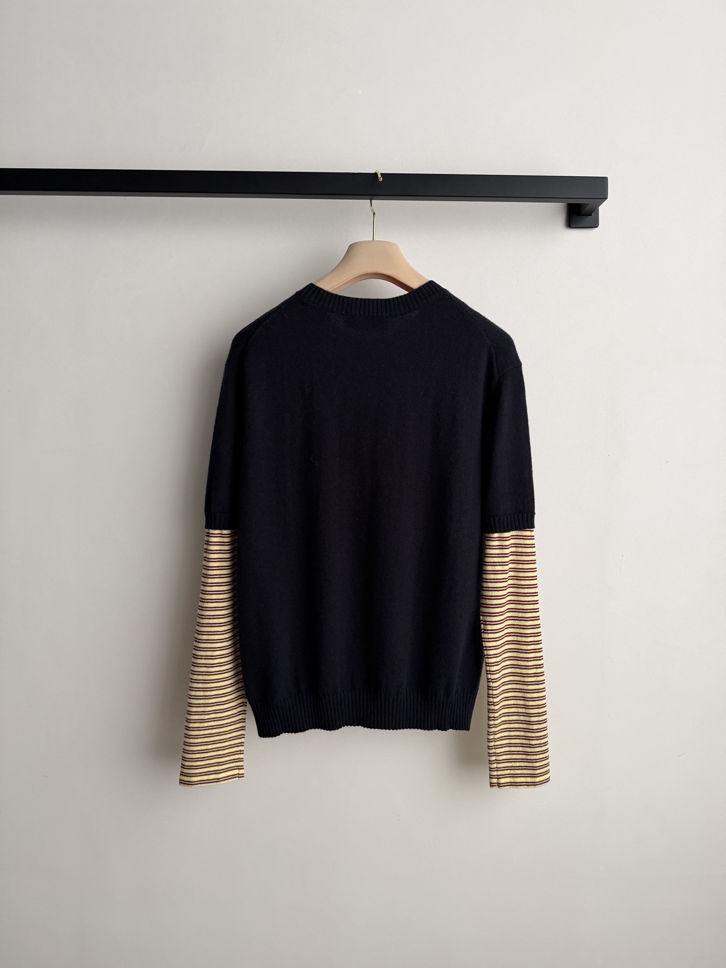 miumi*🆕新款，羊毛针织🧶假两件拼袖设计💕ＳＭＬ.