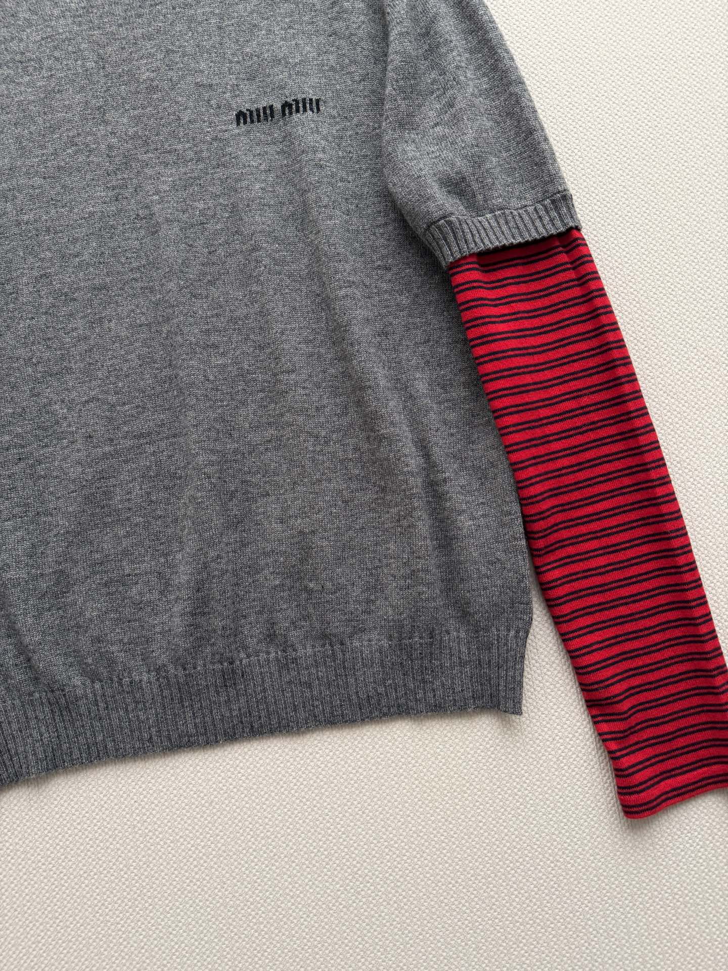 miumi*🆕新款，羊毛针织🧶假两件拼袖设计💕ＳＭＬ.