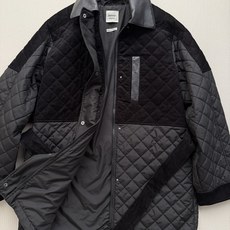 Hermè*🆕轻羽帆布和罗纹天鹅绒混搭皮革大衣 - Nappa皮革质感羊羔皮衣领 - 中前襟配有隐藏式拉链和拉链头,搭配 Hermè*🆕轻羽帆布和罗纹天鹅绒混搭皮革大衣 - Nappa皮革质感羊羔皮衣领 - 中前襟配有隐藏式拉链和拉链头,搭配