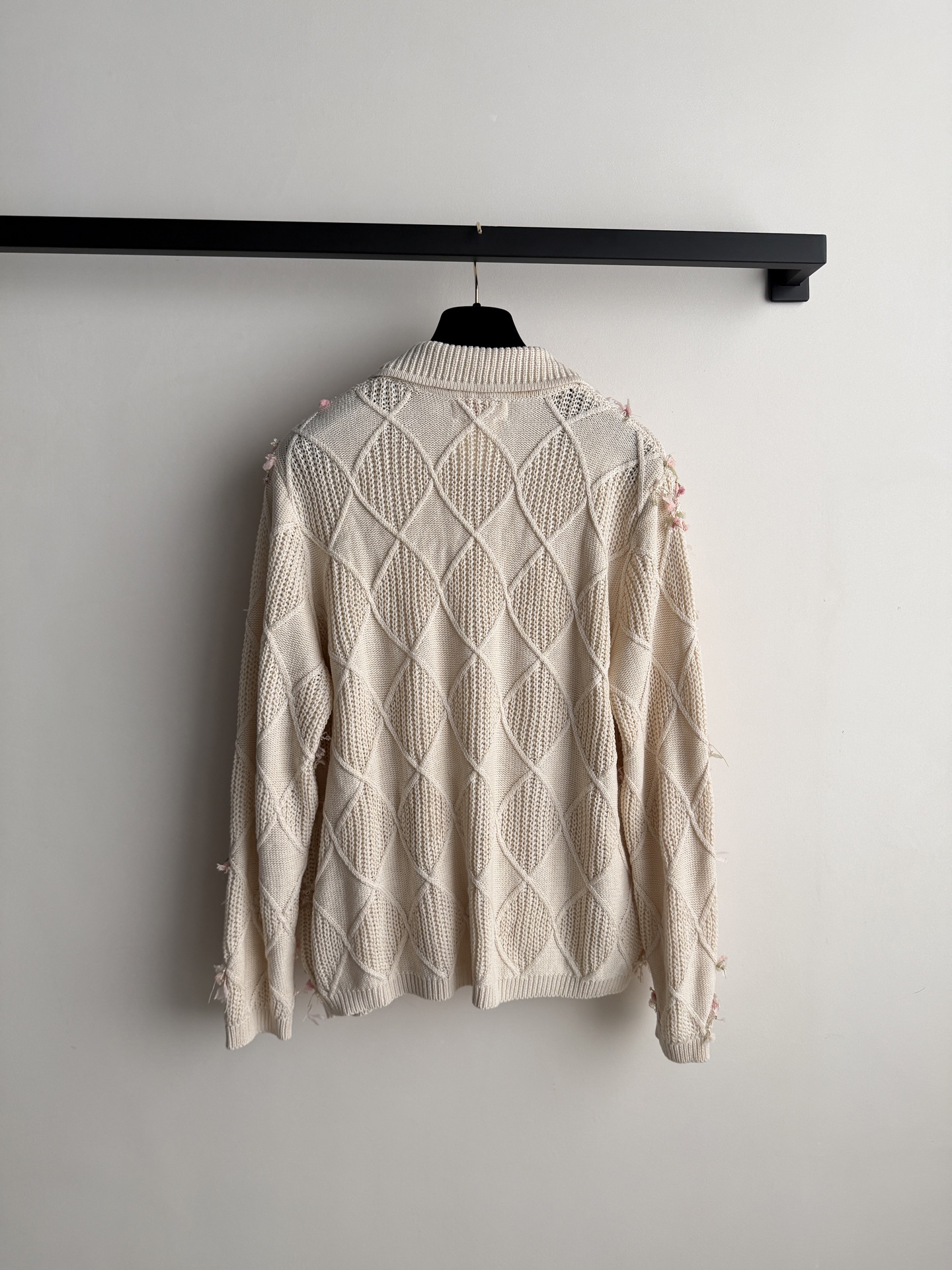 Chane*🆕新款，中古系列毛衣开衫，ＳＭＬ.