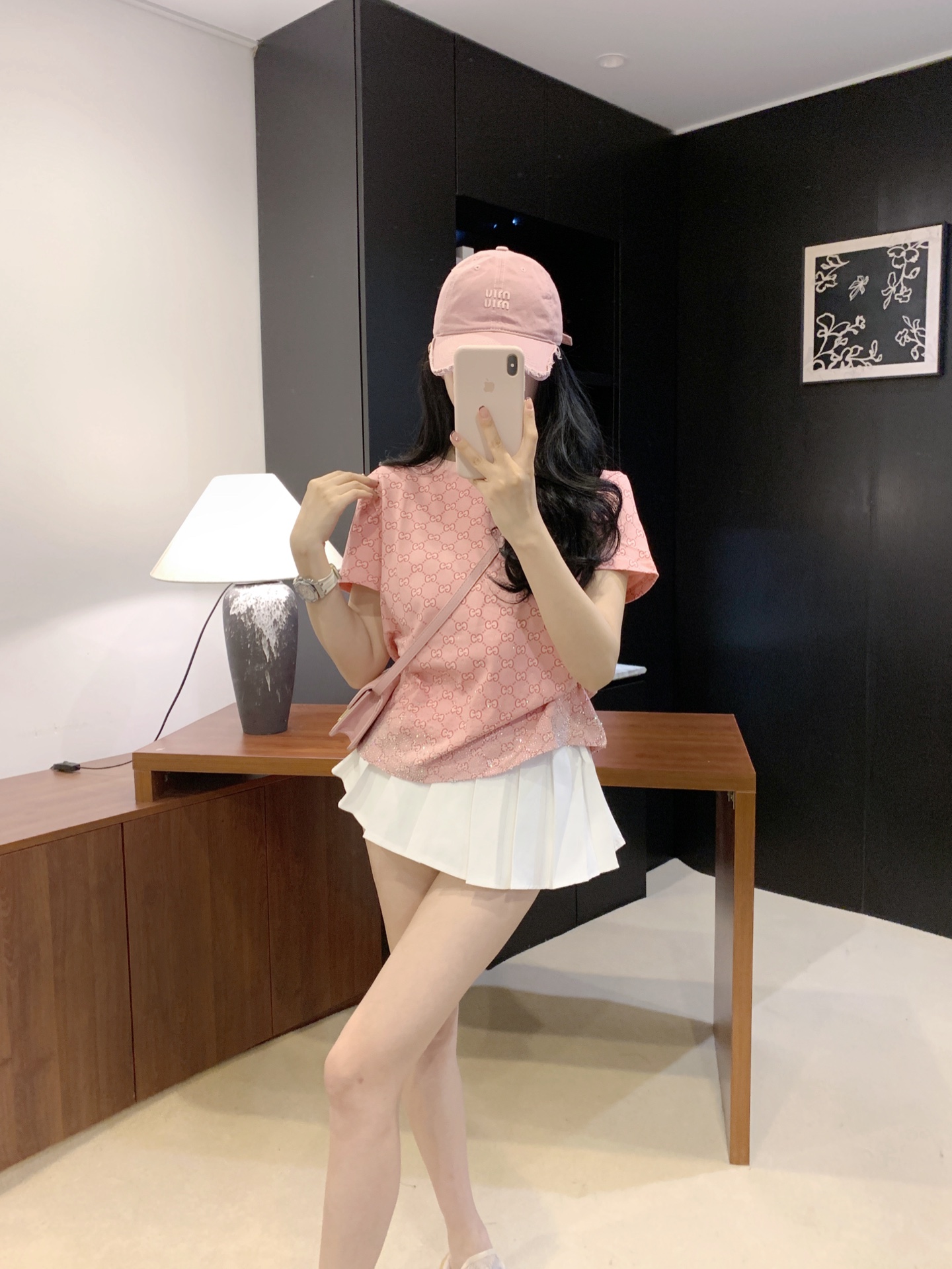 NO:500808,Model number D25091472 GUCC* newest color blingbling high temperature iron diamond decorative presbyterian letter logo print fashionable versatile short-sleeved T-shirt top!  Khaki, pink, (L size shoulder width 43, bust 104, sleeve length 18, clothing length 60) hair, gucci, T-shirt, tees, t-shirt, alexander wang19860909款号D25091472 GUCC*新款 彩色blingbling高温烫钻装饰老花字母logo印花时尚百搭短袖t恤上衣！卡其色、粉色、（L码肩宽43,胸围104,袖长18,衣长60）发,,gucci,T-shirt,tees，t-shirt,alexander wang,Women's clothing