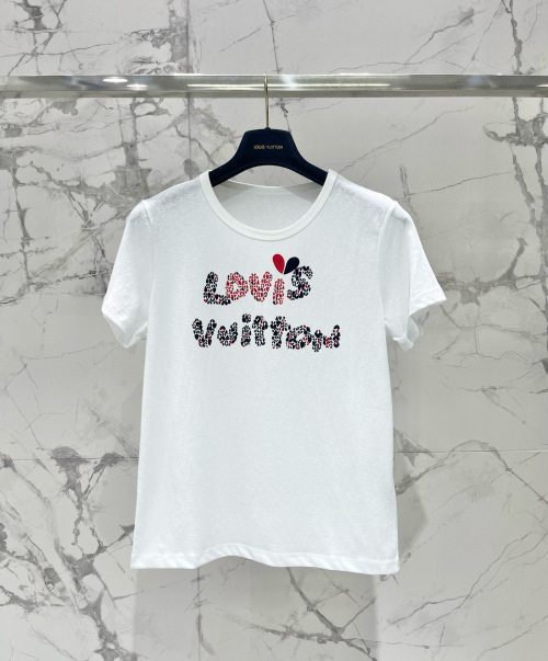 Louis Vuitton Women's White Cotton T-Shirt with Flocked Heart Logo 1 Louis Vuitton Women's White Cotton T-Shirt with Flocked Heart Logo