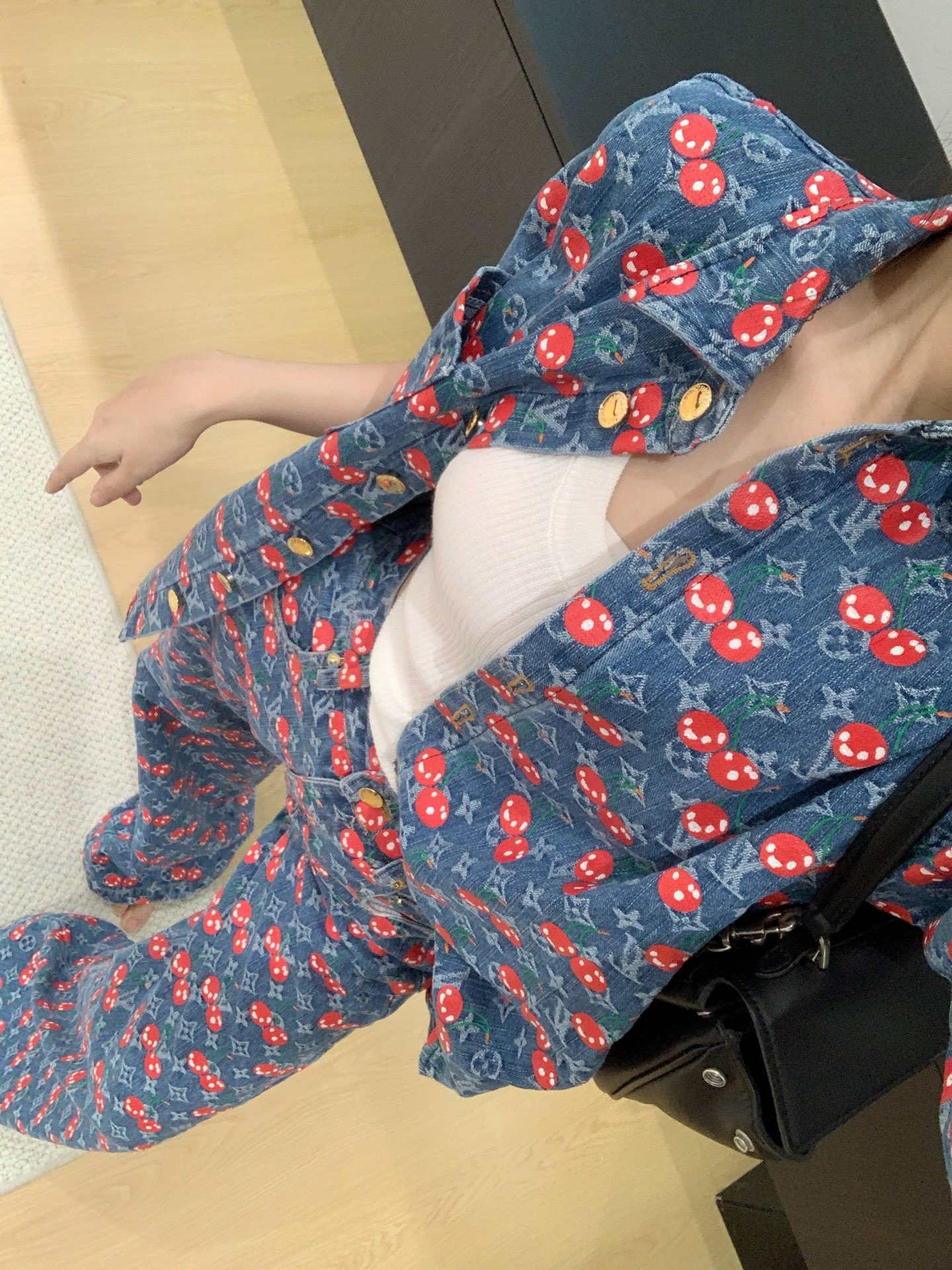 i1754536339917 4495 0 6