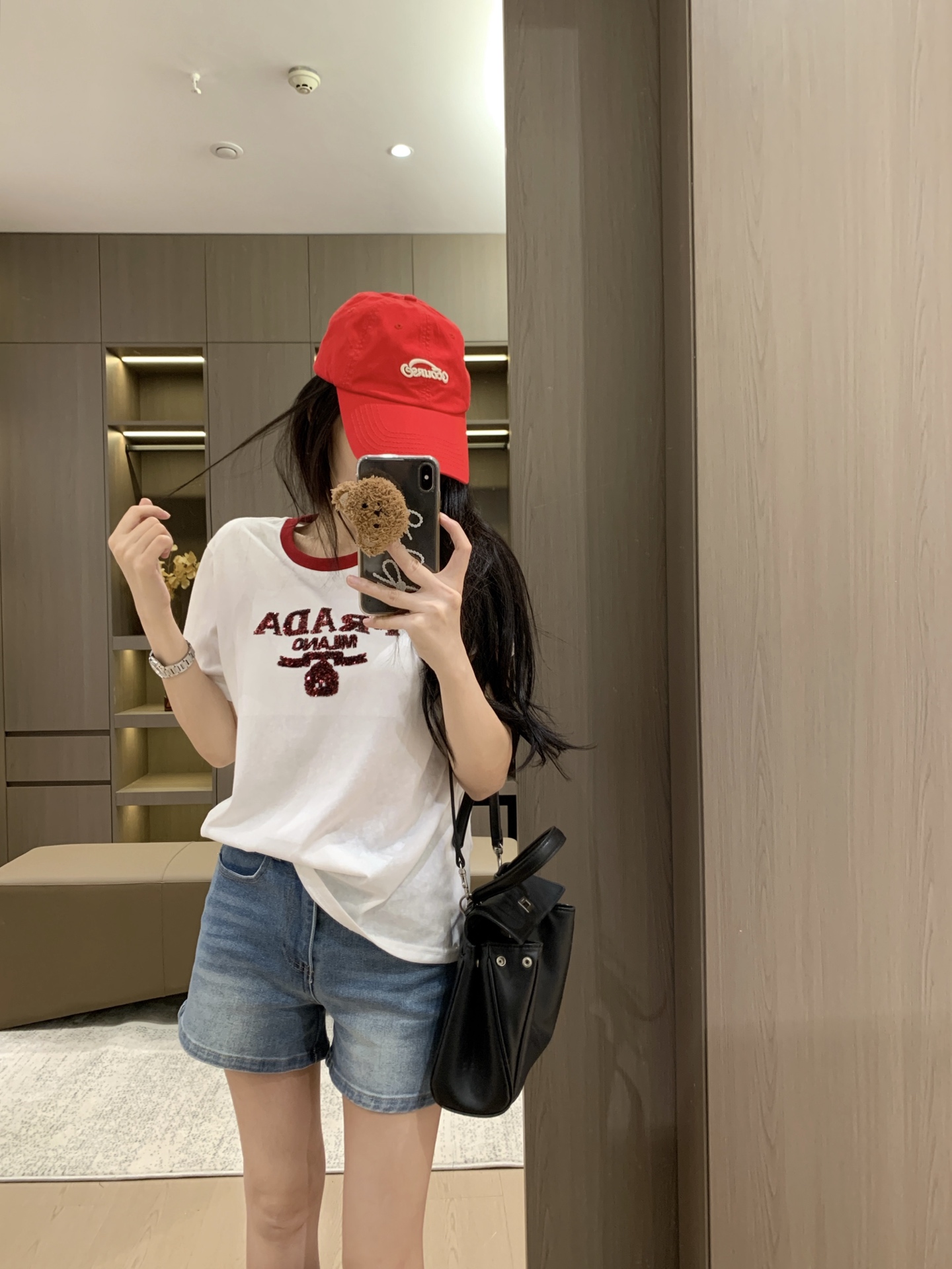 NO:907900,,,19860909,,,Women's clothing
