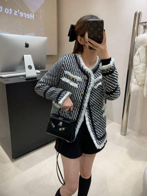Women's Tweed Jacket with White Duck Down Filling, Herringbone Pattern 1 Women's Tweed Jacket with White Duck Down Filling, Herringbone Pattern