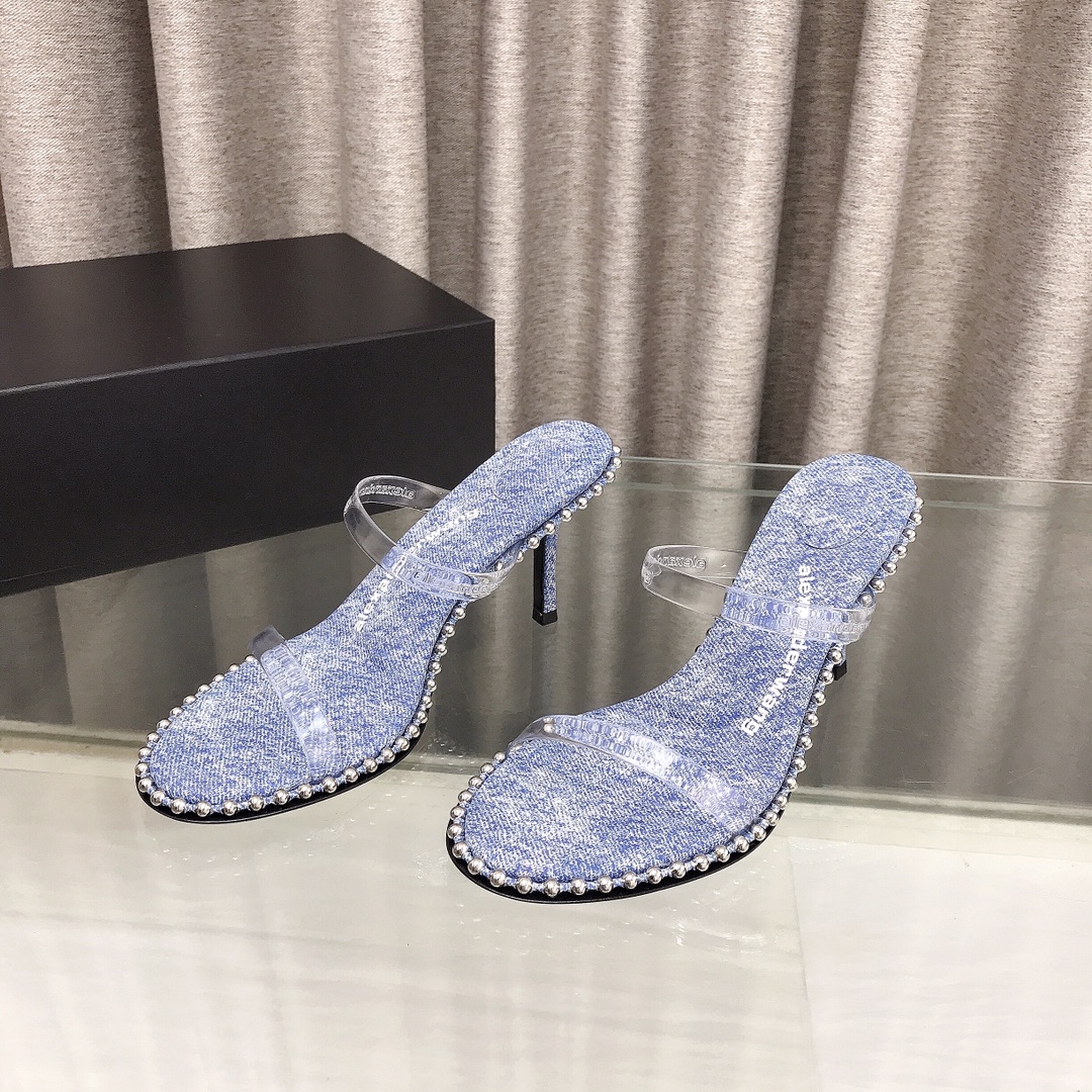NO:244853,Alexander Wang·Alexander King New spring and summer open-toed high heels, transparent film on the upper (metal beaded edge decoration) imported denim footbed Heel height 8cm Outsole Imported leather outsole from Italy Size 35~39 (34, 40, 41, 42 Custom made without return or exchange), high heels, alexander wang, high heels, Leather soles19860909Alexander Wang·亚历山大王 春夏新款露趾高跟鞋 鞋面透明胶片（金属串珠围边装饰） 垫脚进口牛仔布 跟高8cm 大底意大利进口真皮大底 码数35～39（34、40、41、42定做不退换）,高跟鞋,alexander wang,high heels,Leather soles,Women's Shoes