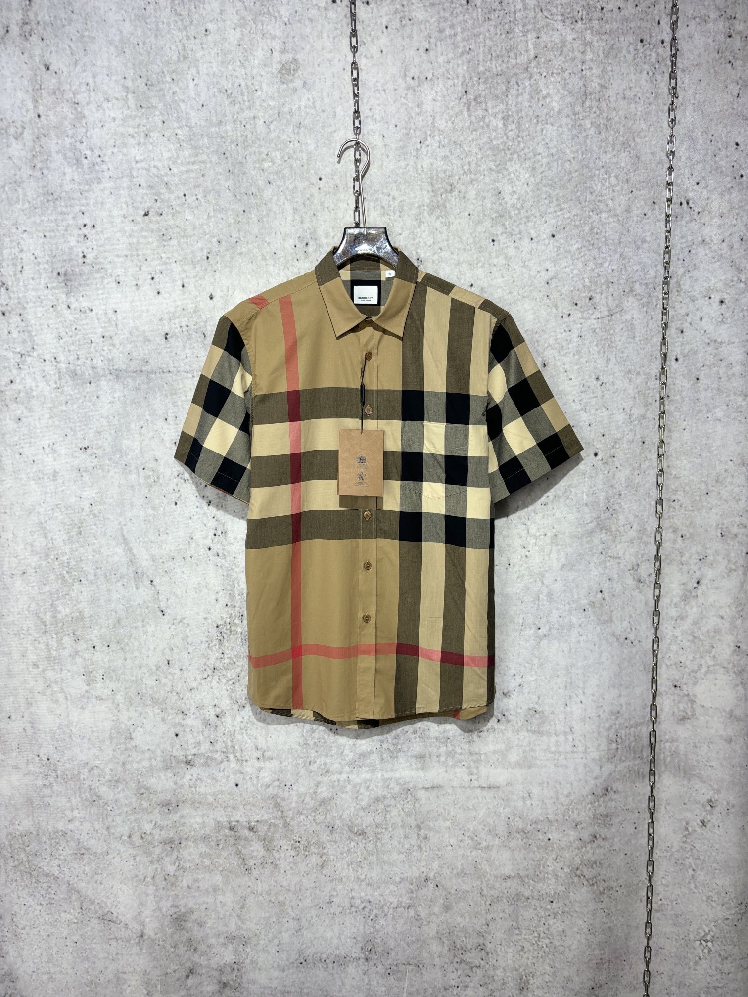 버버리 프린트 체크 반팔 셔츠 남녀공용 11601 Burberry T Shirt