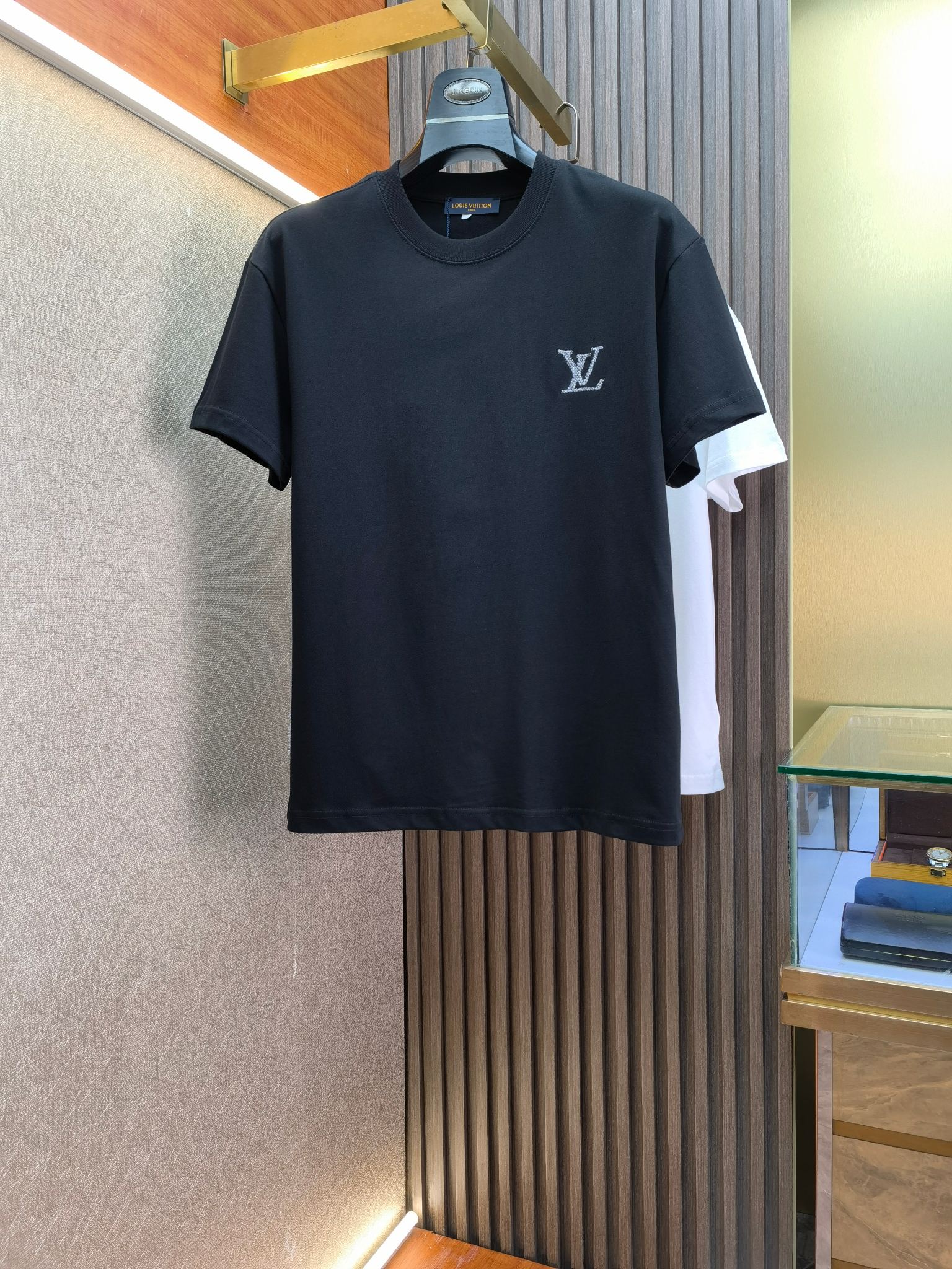 Louis Vuitton Kleidung T-Shirt Stickerei Männer Baumwolle Fashion Kurzarm