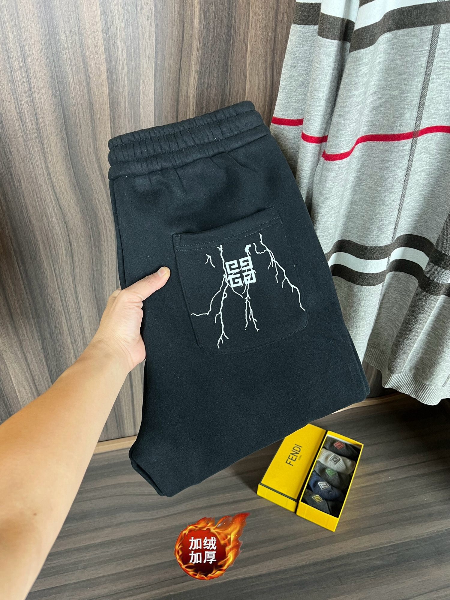 _dLM9stKPhyzidfX9T_N51O3vzmQda3N0EV2gcmQ