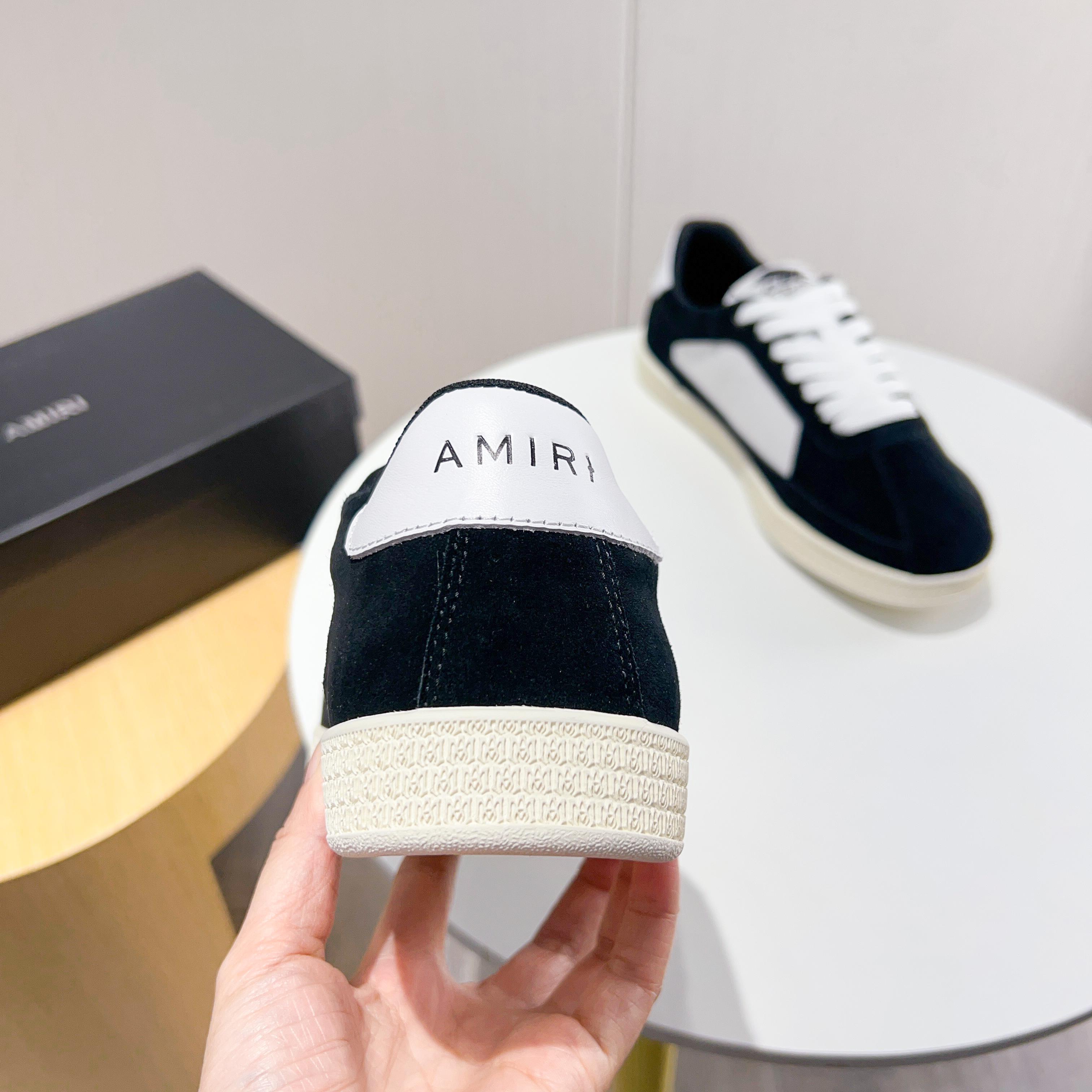 Amiri Low-Top Casual Sneakers in Premium Suede & Leather Star Design 6 a1742394379778 3133